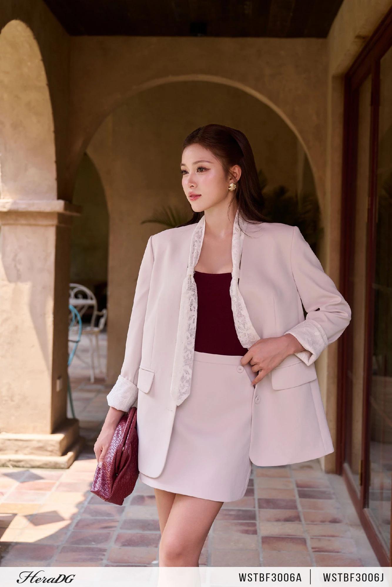 Áo blazer suông kèm khăn ren – ảnh 3