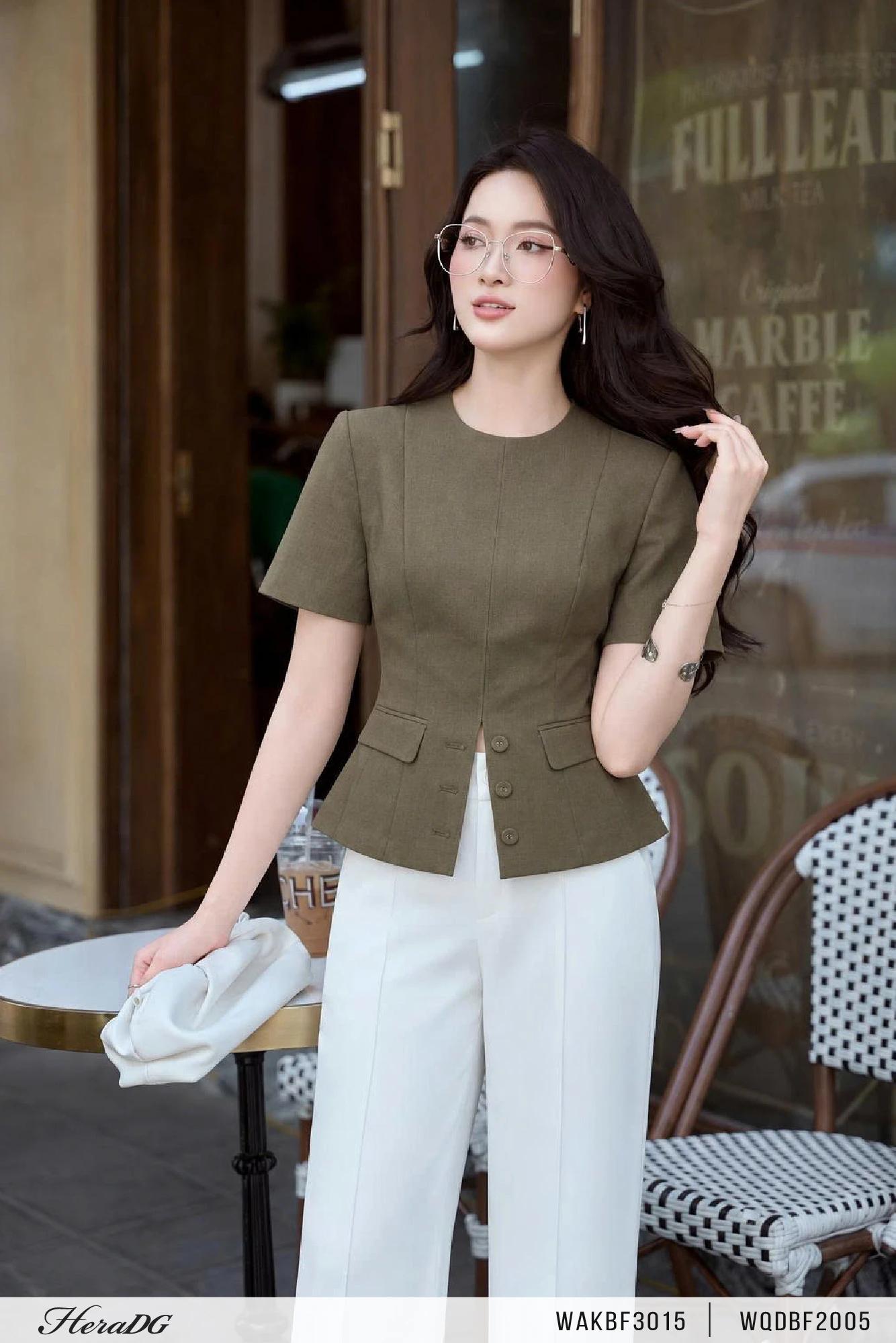 Áo ký giả gấu xẻ V – Nâu – ảnh 4