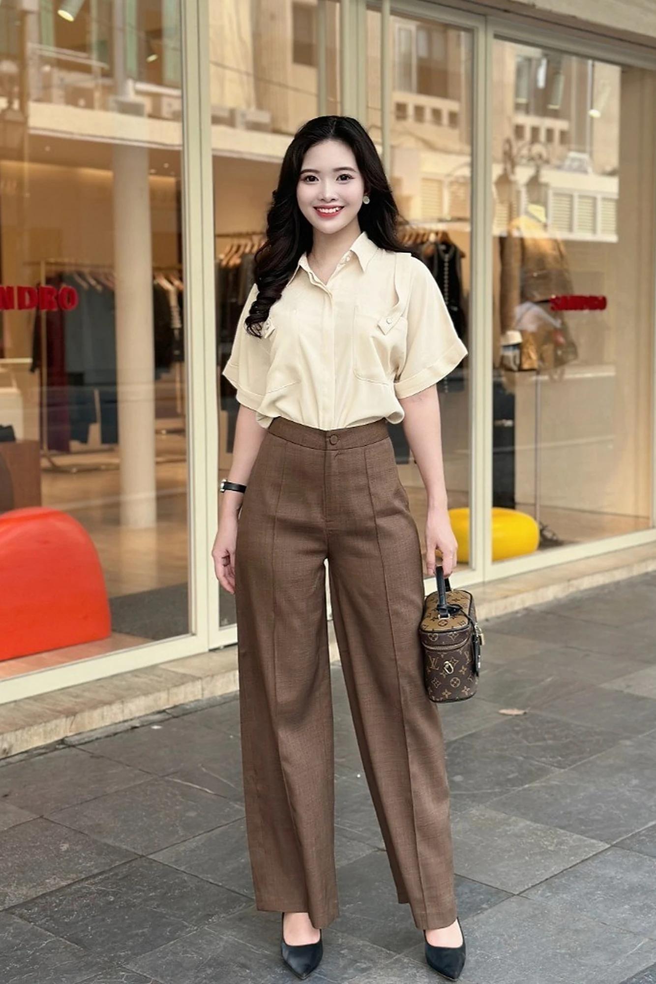Áo sơ mi nữ HeraDG dáng suông cổ đức tay liền, túi ngực 