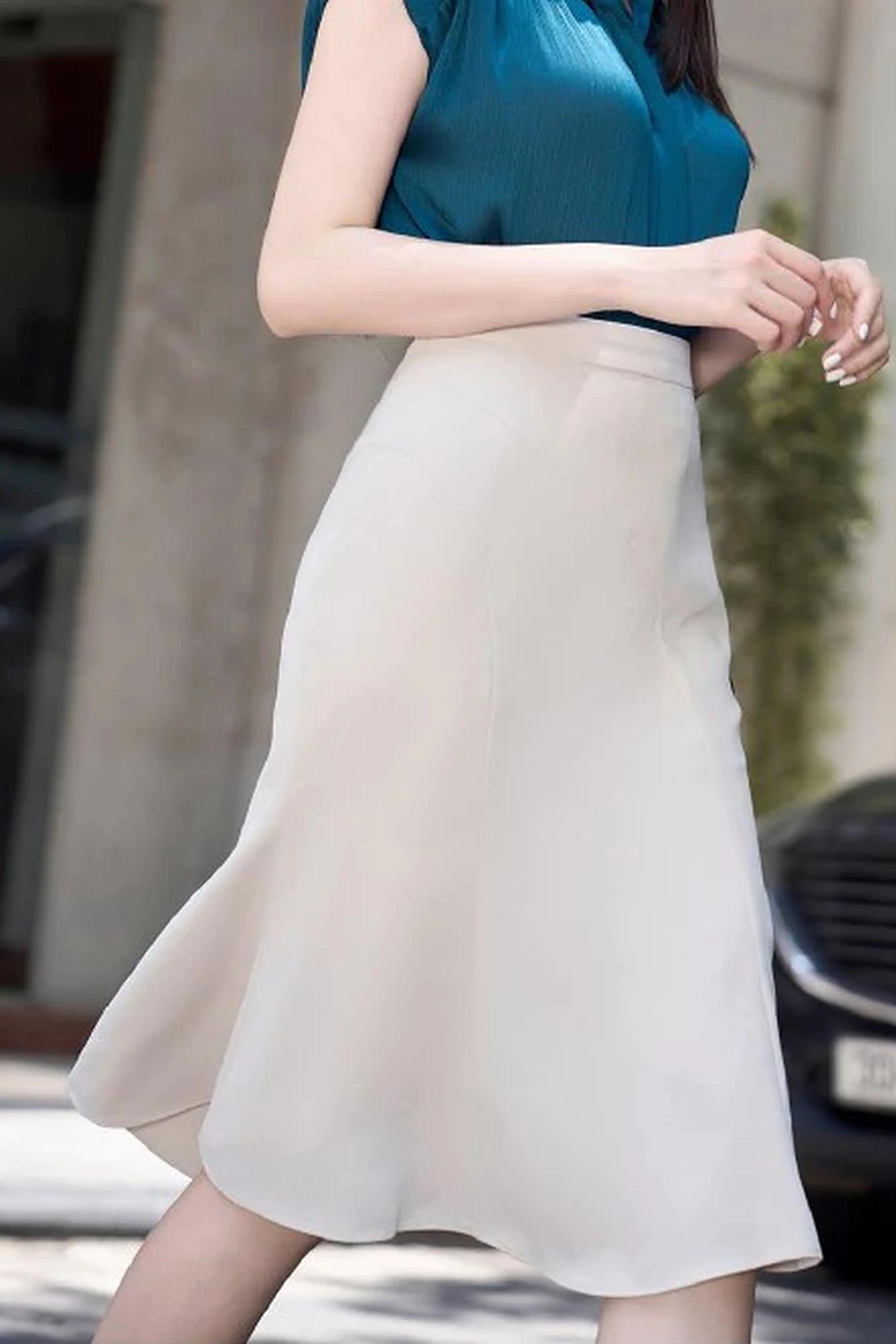 Chân váy đuôi cá dáng lỡ thanh lịch