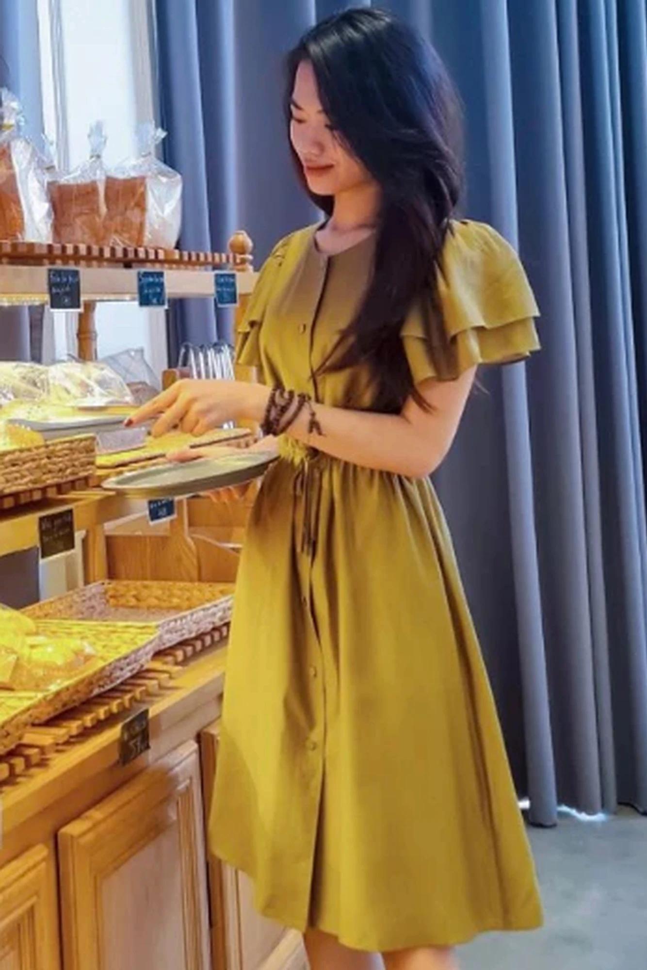 Đầm Xòe Tay Hai Tầng Thiết Kế Buộc Dây Eo Tôn Dáng – ảnh 4