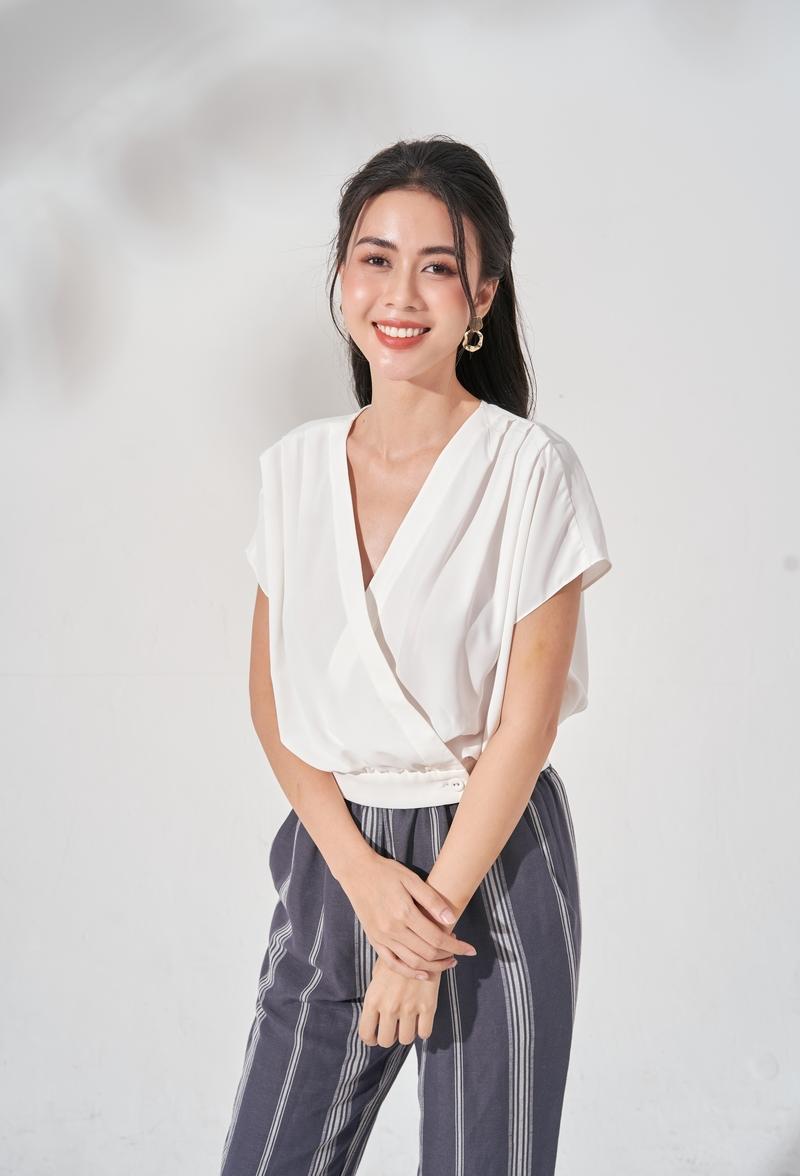 Áo tay liền xếp ly vai