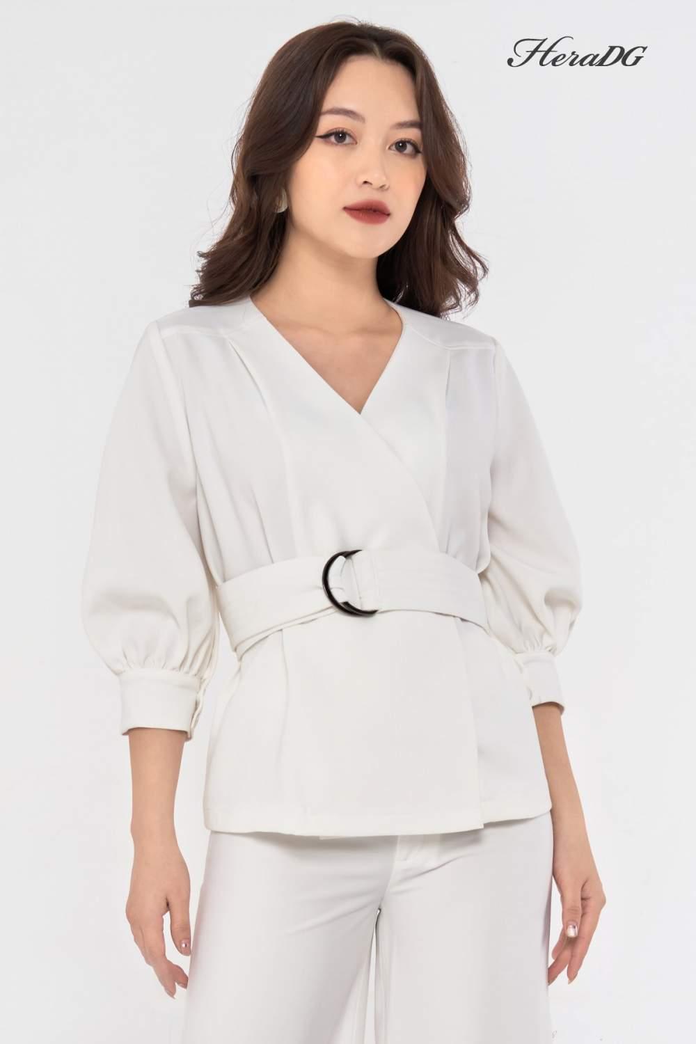 Áo kiểu cổ V