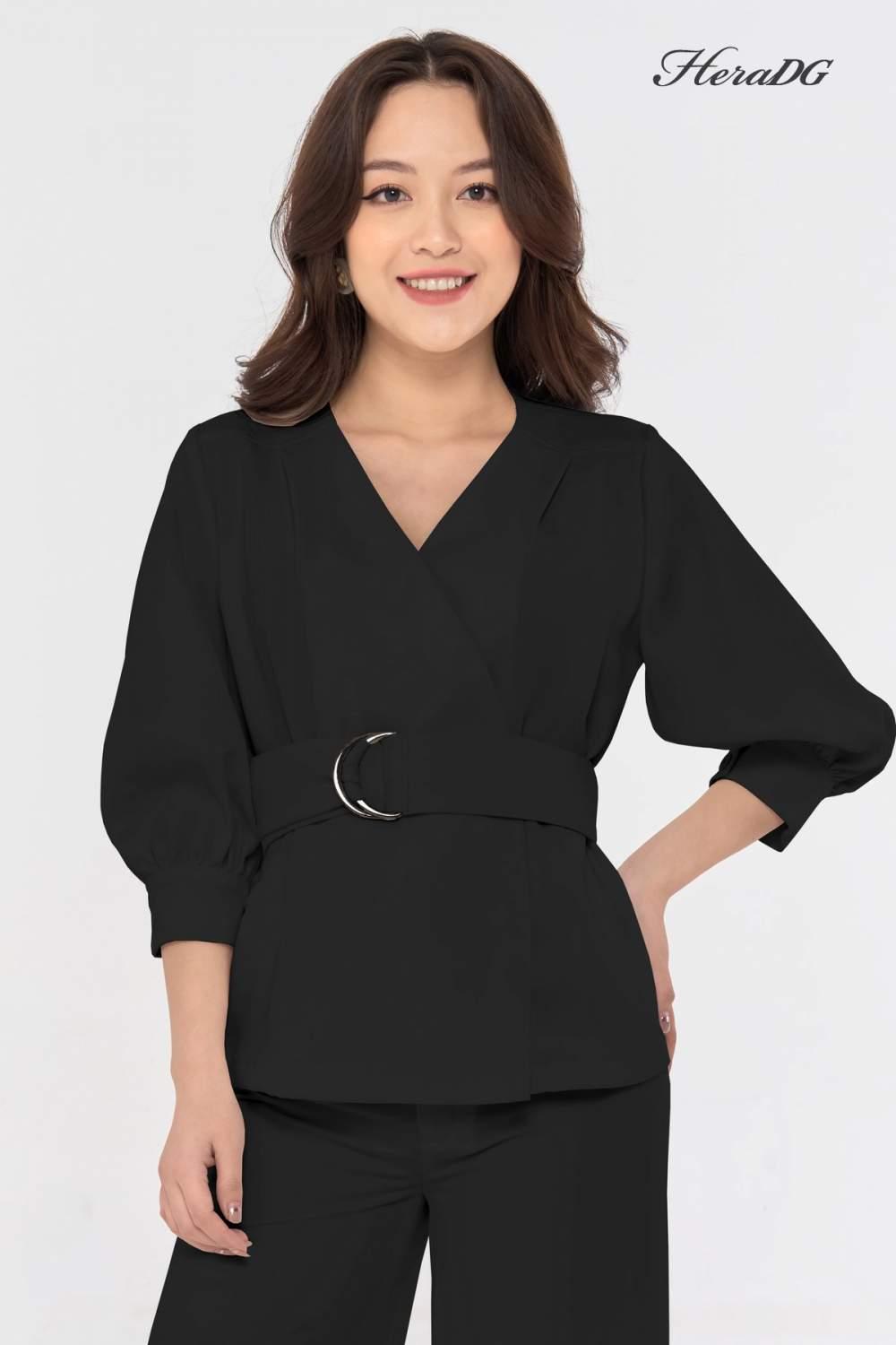 Áo kiểu cổ V