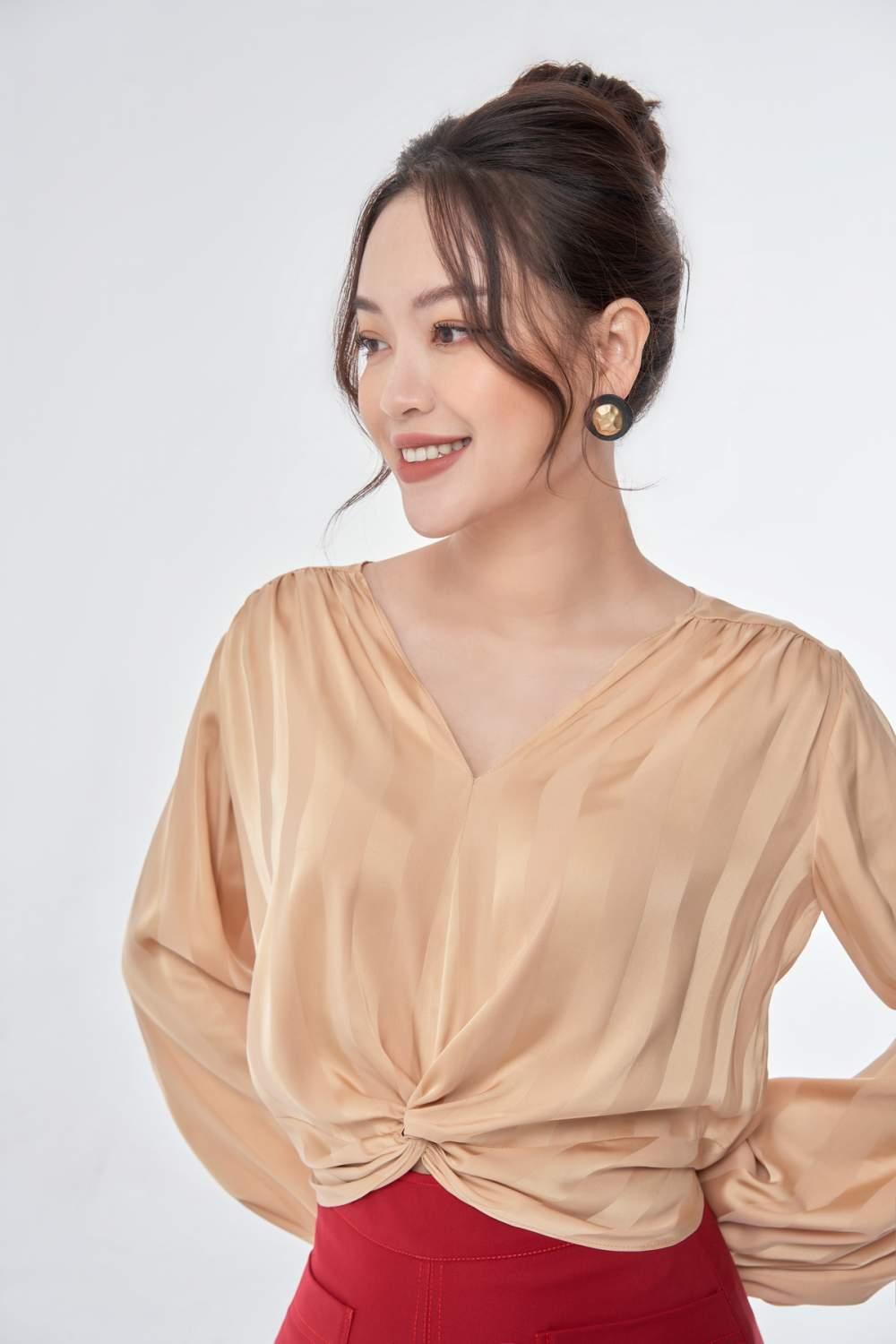 Áo kiểu xoắn eo