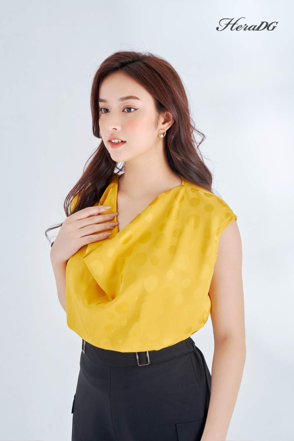 Áo lụa cổ đổ sát nách