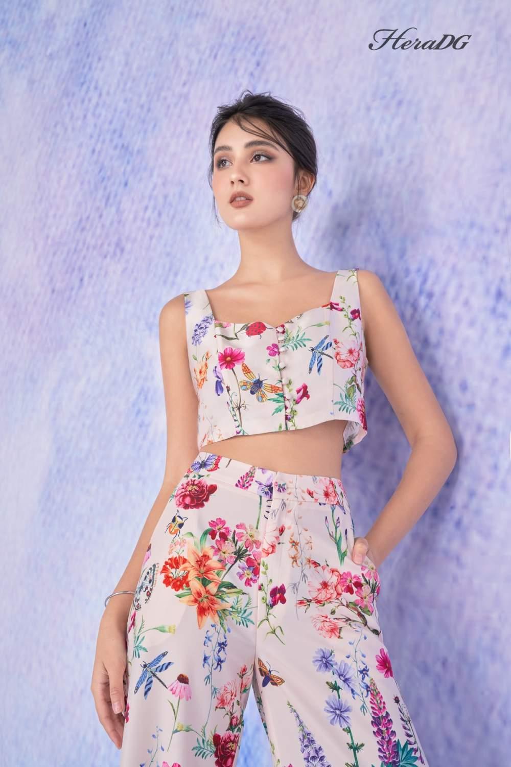 Áo croptop cài cúc trước