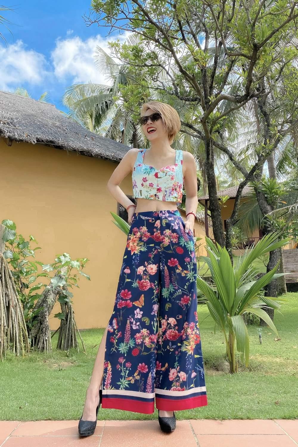 Áo croptop cài cúc trước