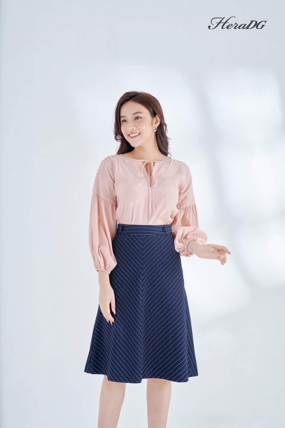 Áo tay bồng buộc nơ