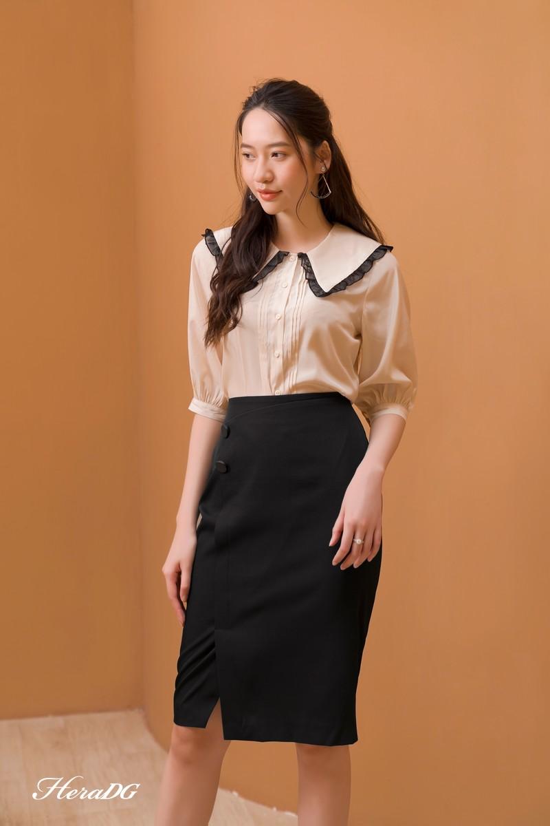Áo kiểu lá cổ to
