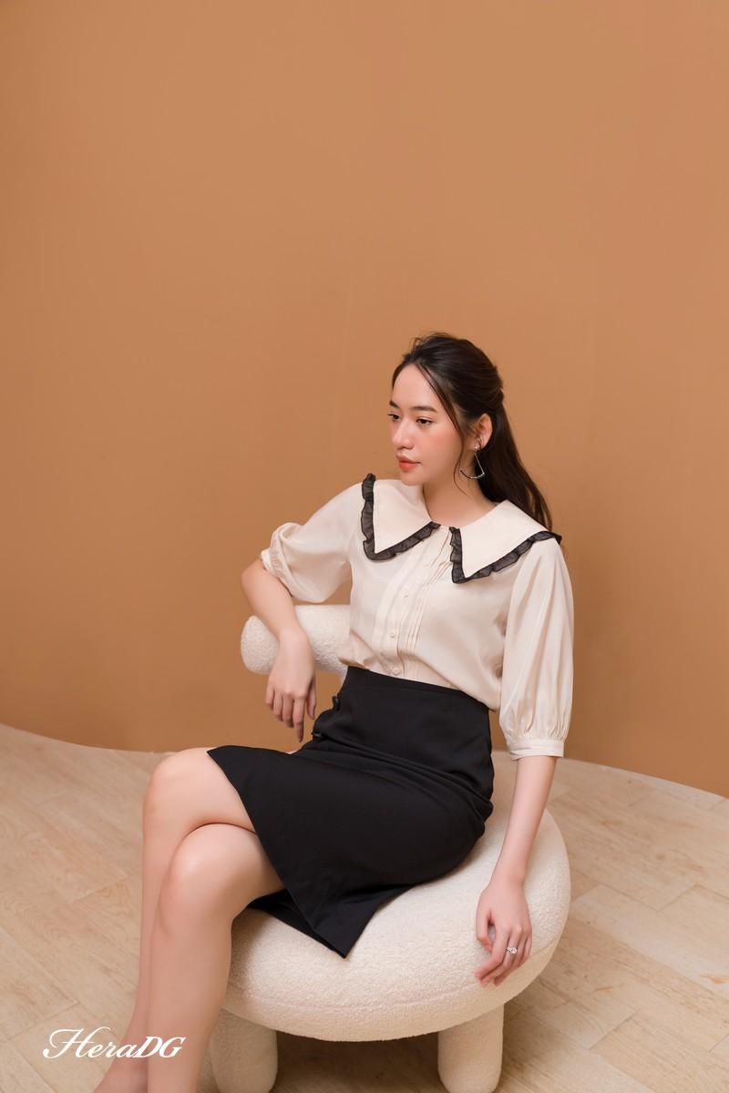 Áo kiểu lá cổ to