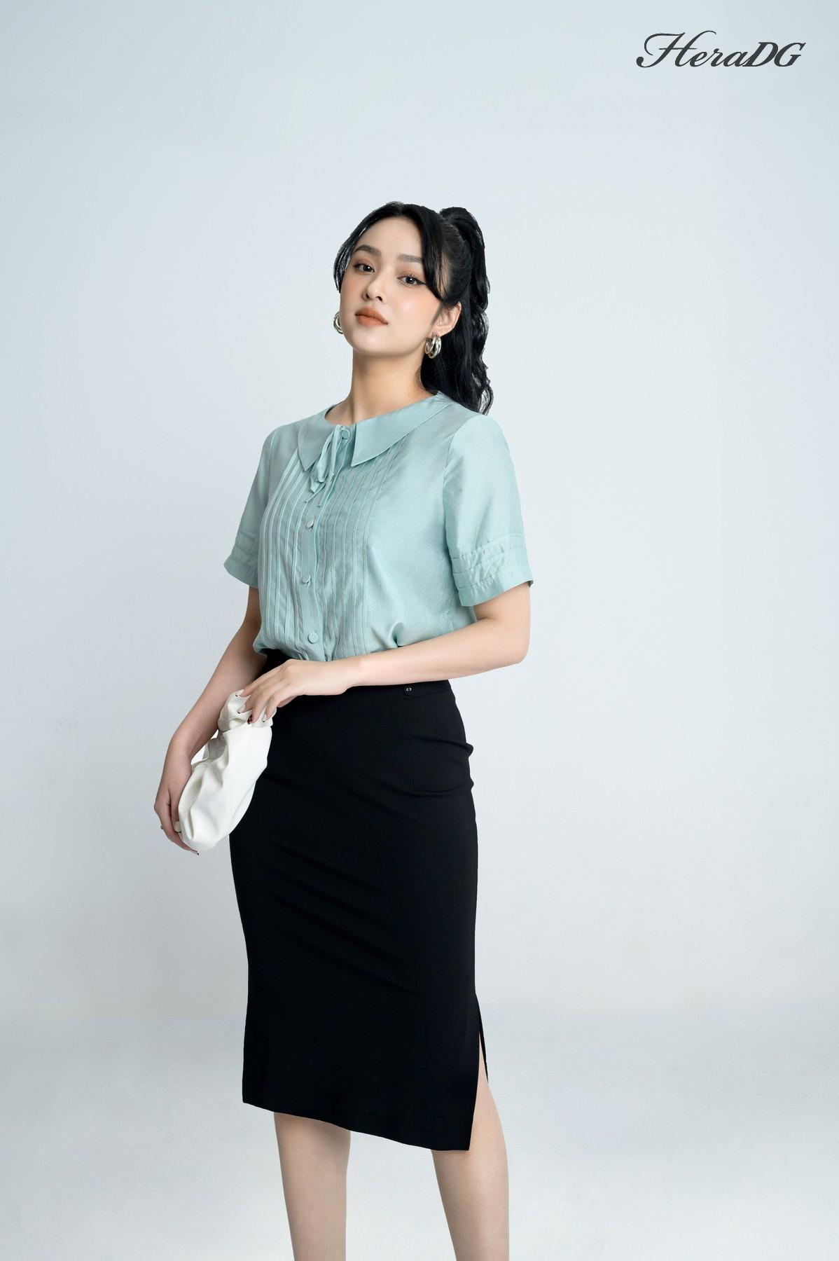 Áo suông xếp ly ngực và tay