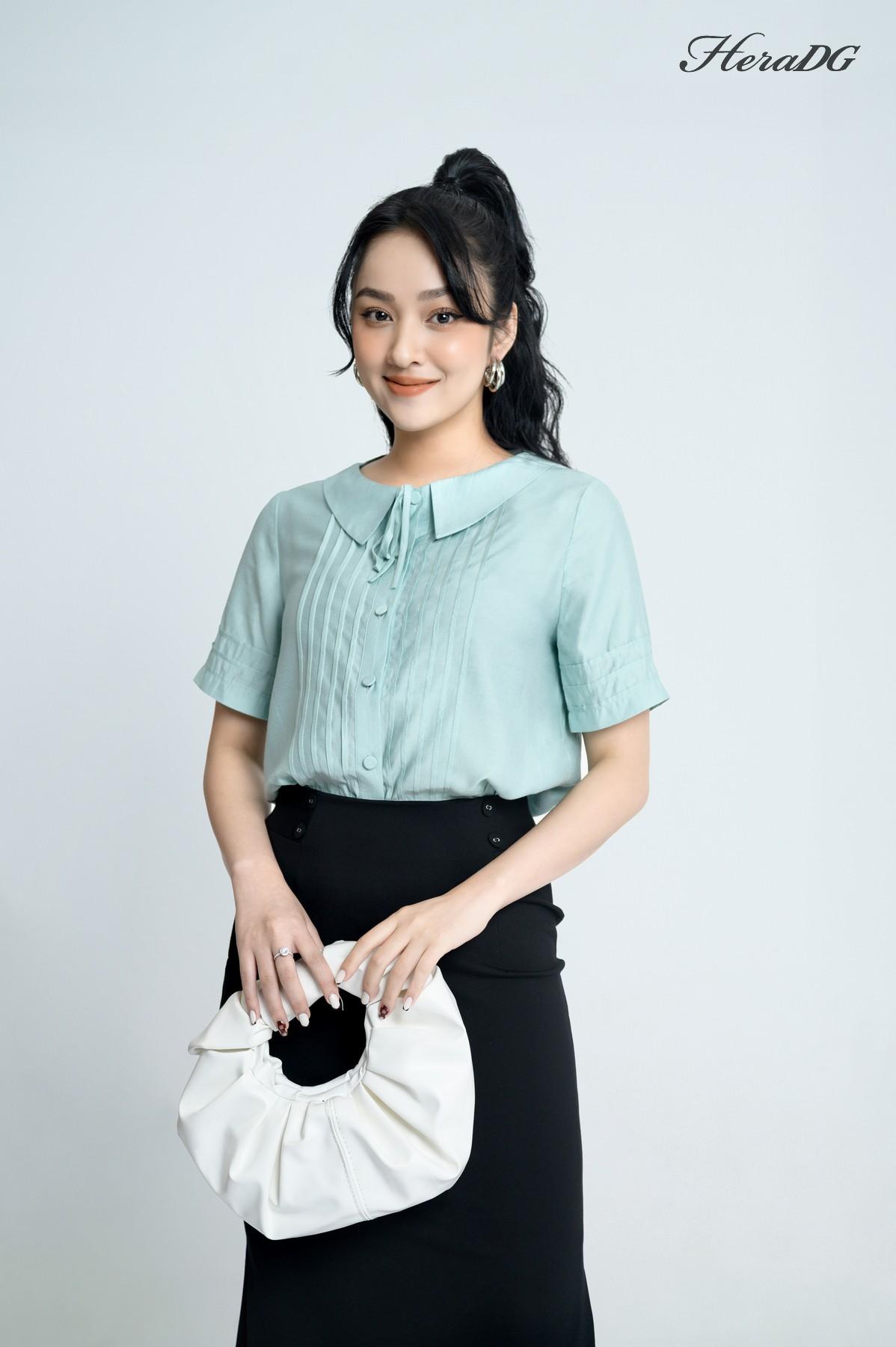 Áo suông xếp ly ngực và tay