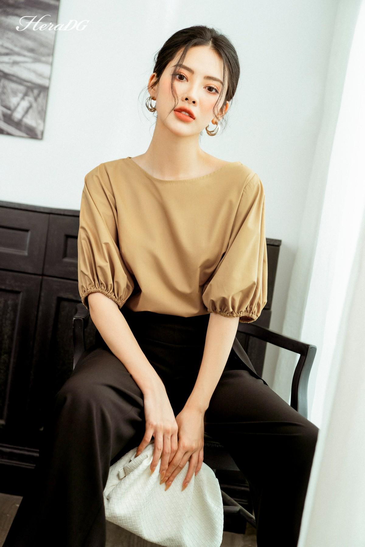 Áo tay bồng cổ thuyền