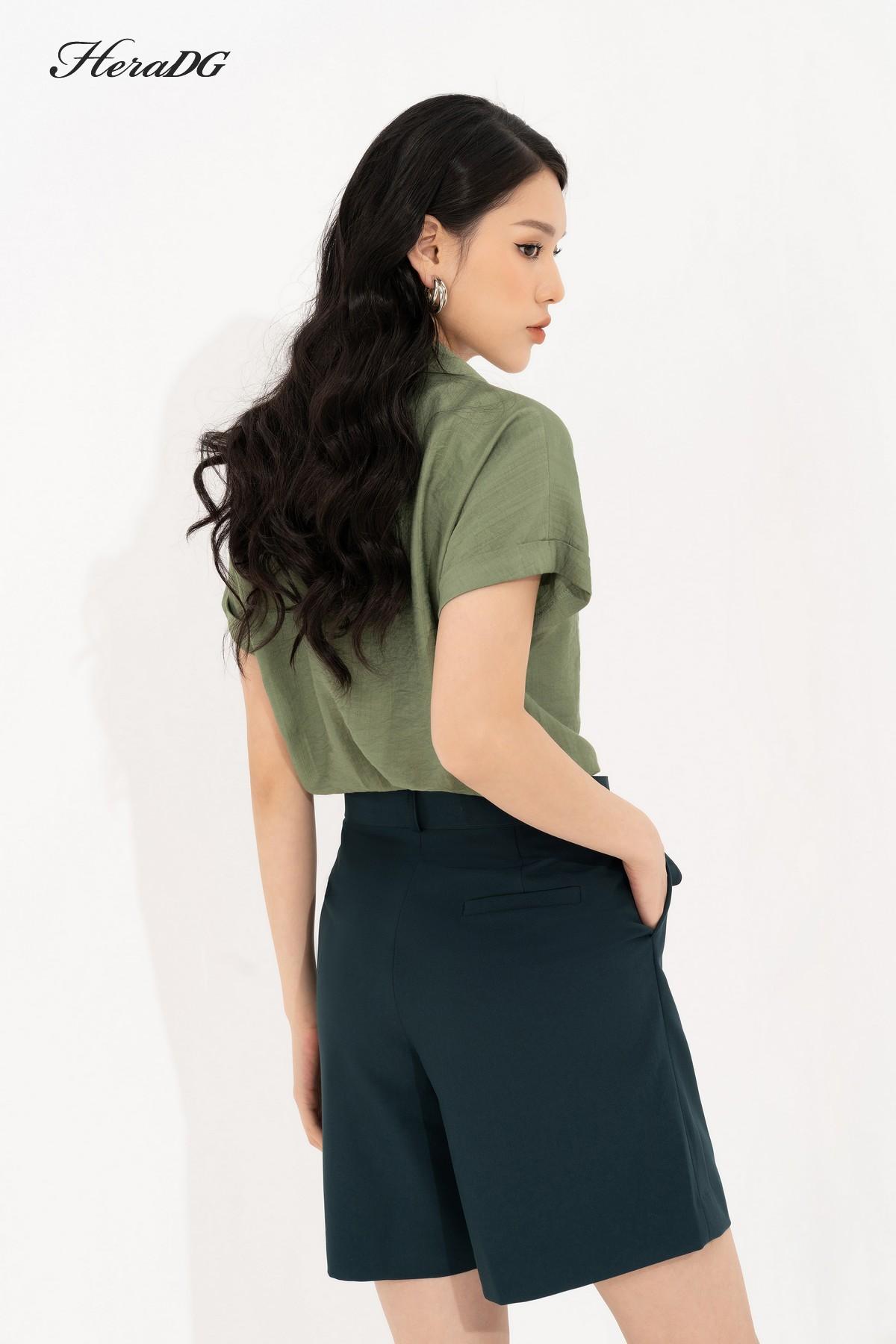 Áo cổ 2 ve, tay cộc
