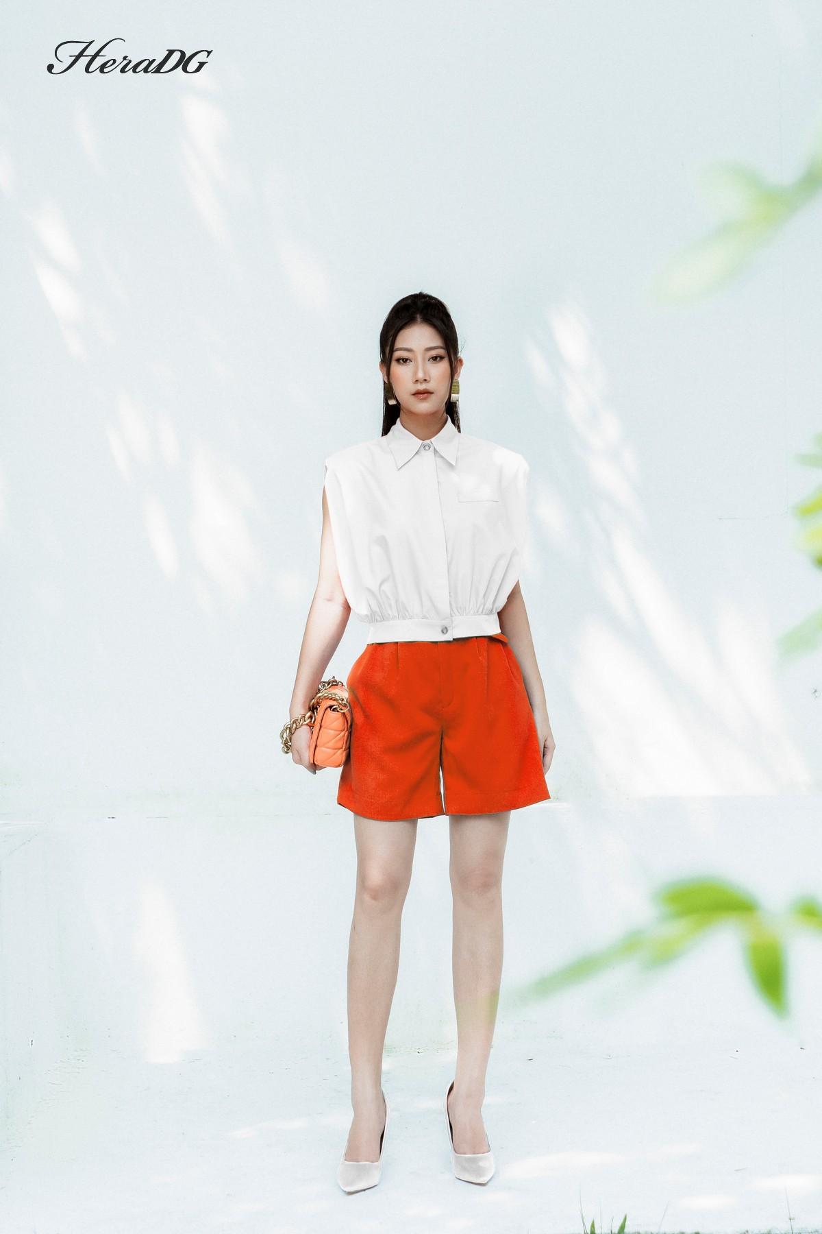 Áo croptop cổ đức