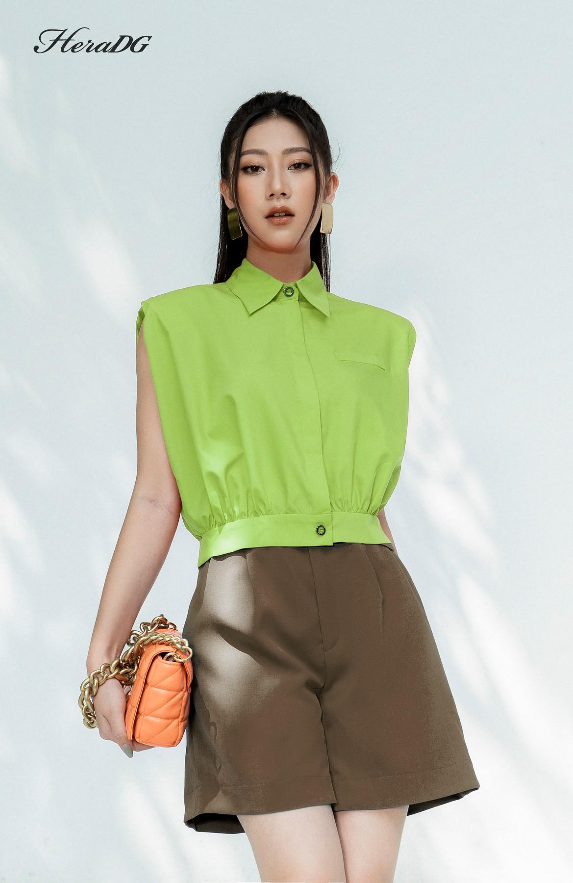 Áo croptop cổ đức
