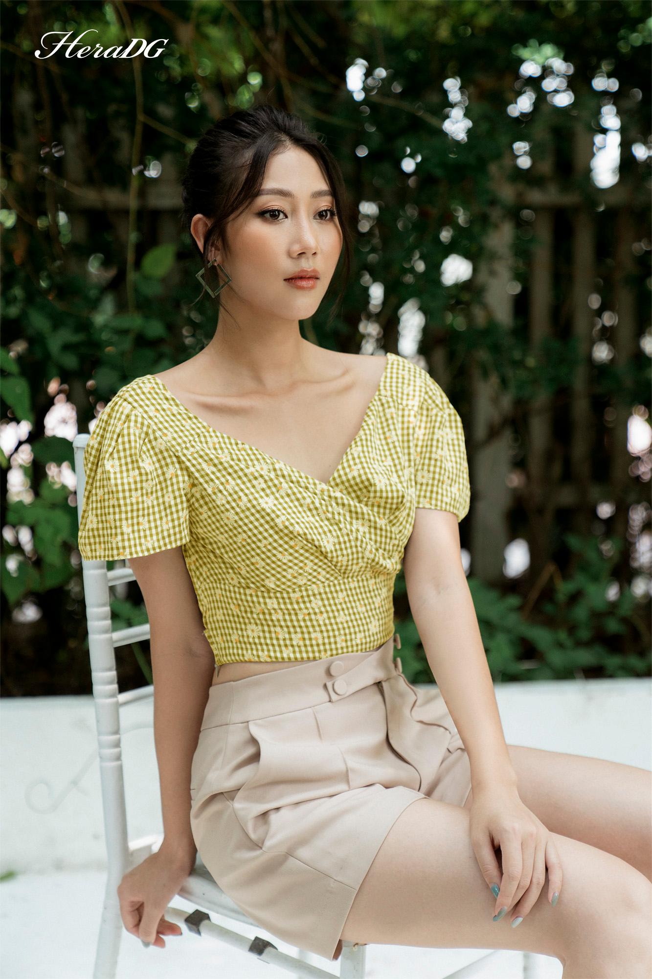 Áo crotop cổ vạt chéo