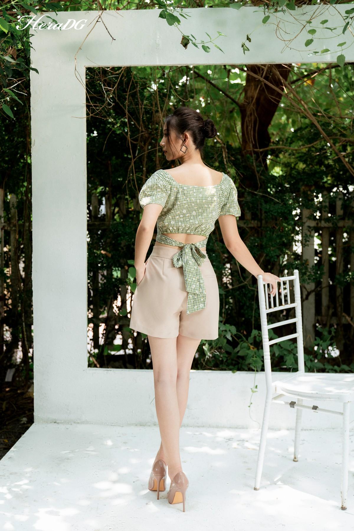 Áo crotop cổ vạt chéo