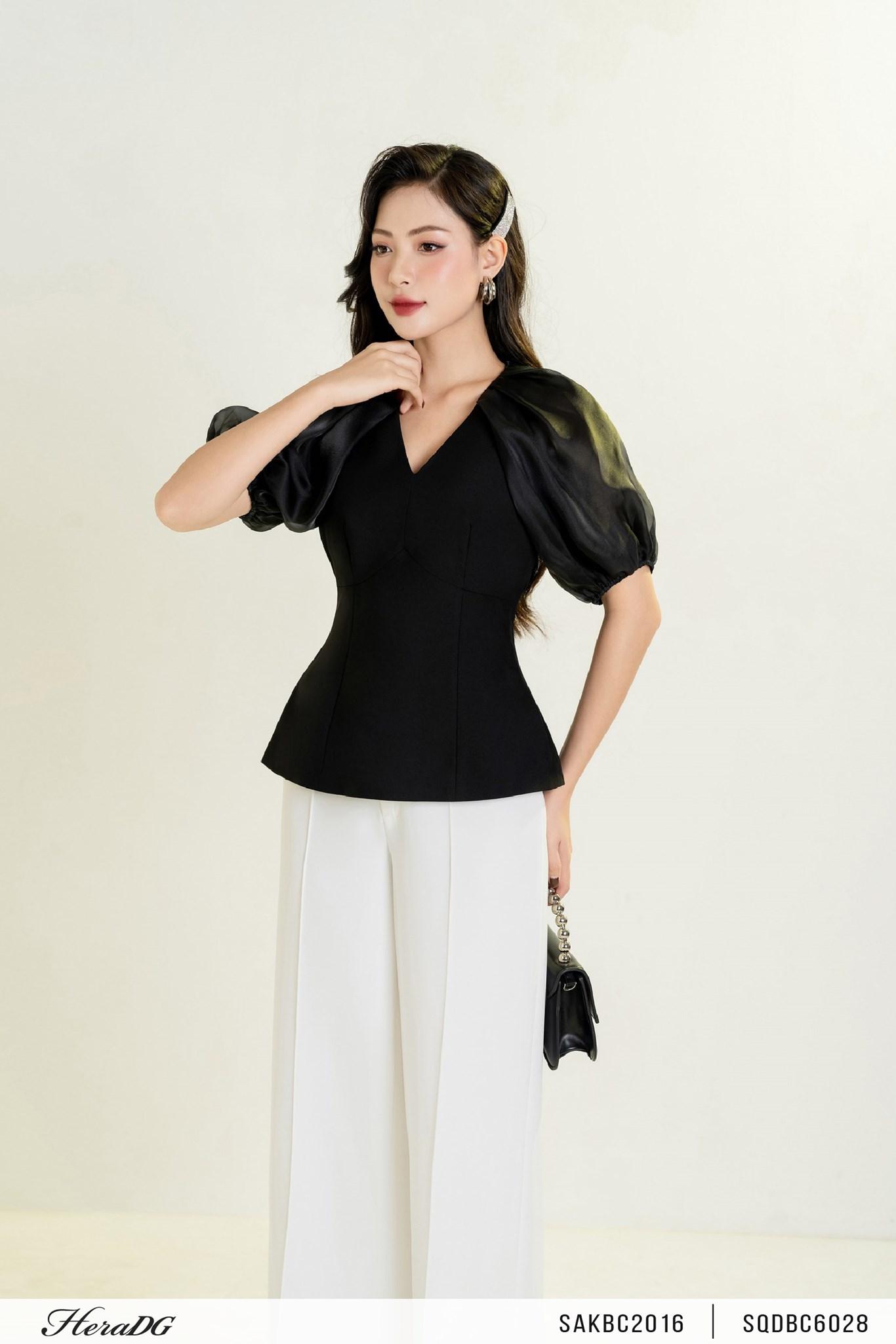 Áo cổ tim tay bồng