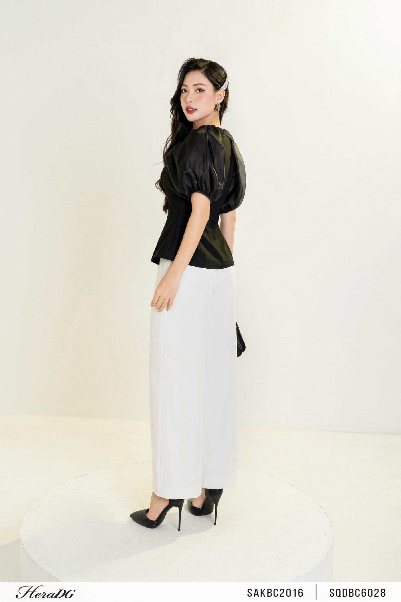 Áo cổ tim tay bồng