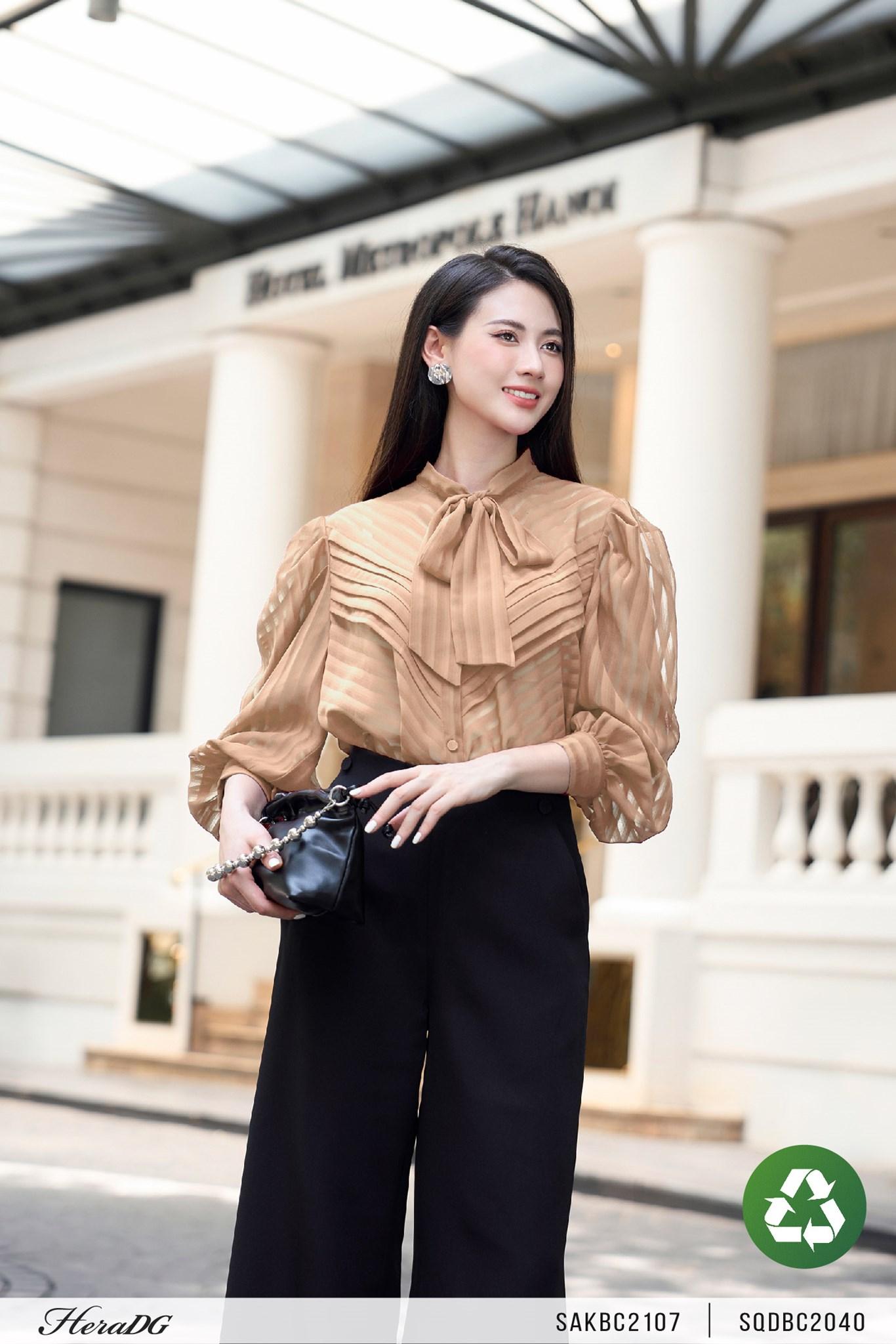 Áo kiểu tay bồng, thắt nơ cổ