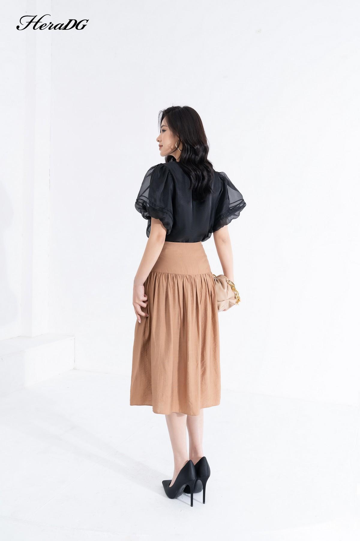 Áo cổ tròn tay bồng