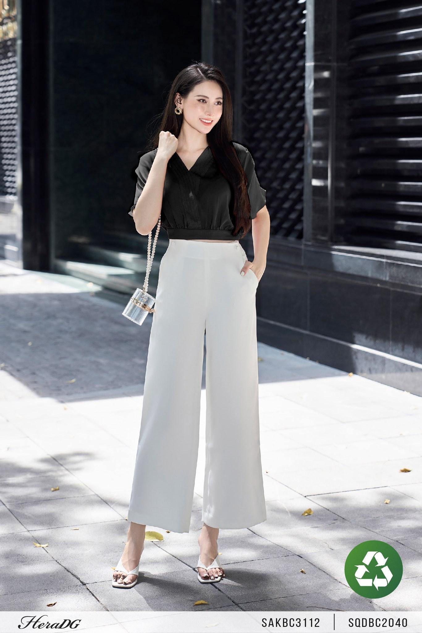 Áo kiểu cổ V chần chỉ