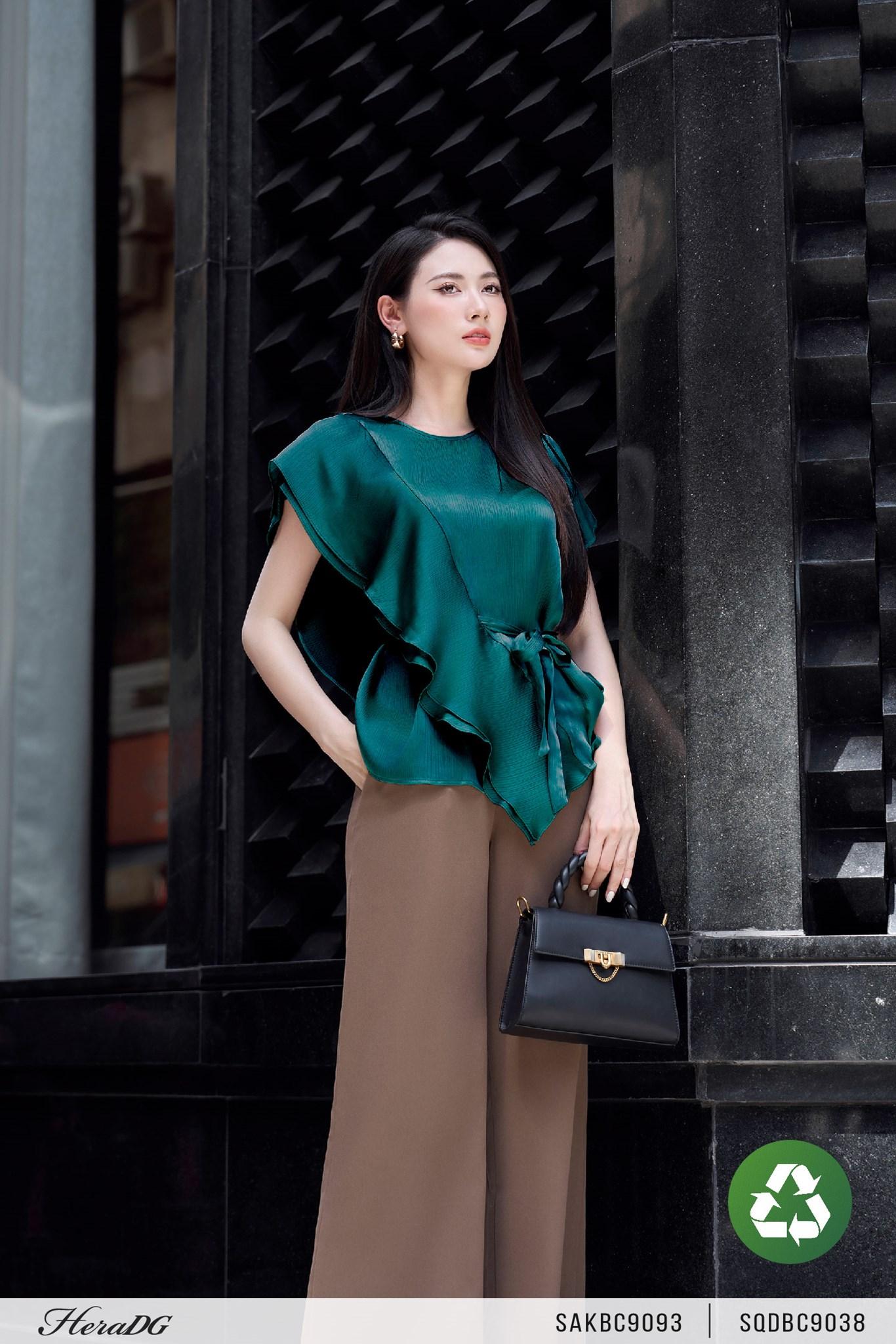 Áo bèo lệch thân