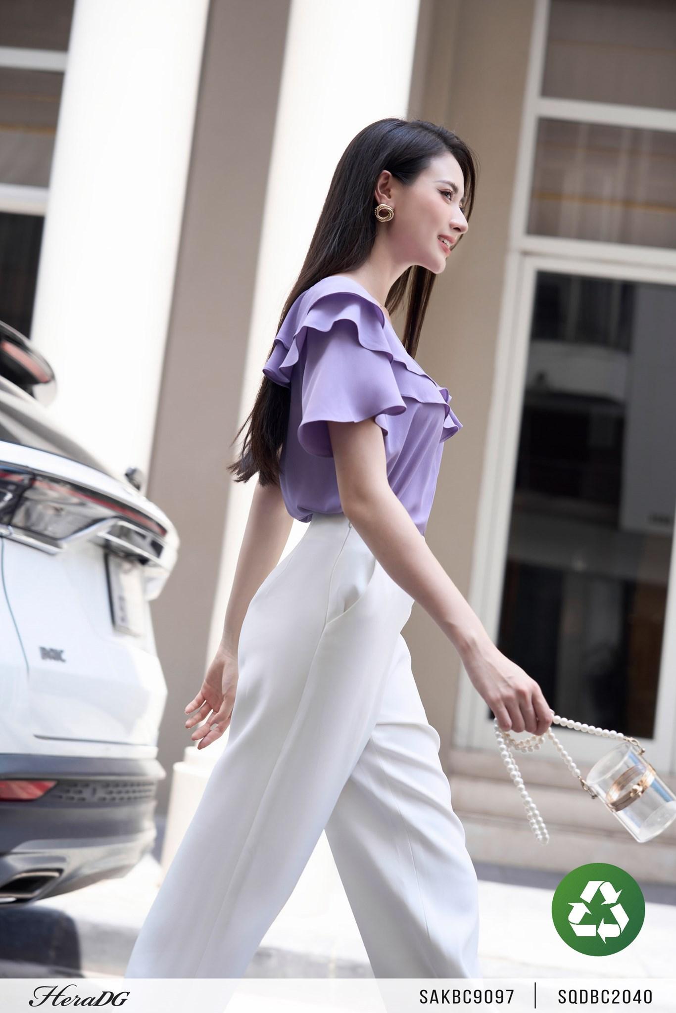 Áo cổ bèo dáng suông