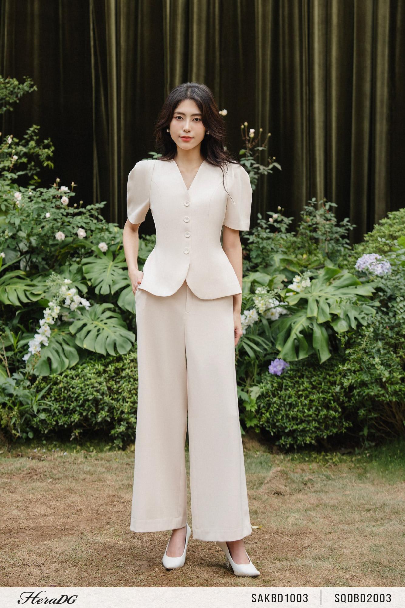 Áo kiểu peplum cổ tim