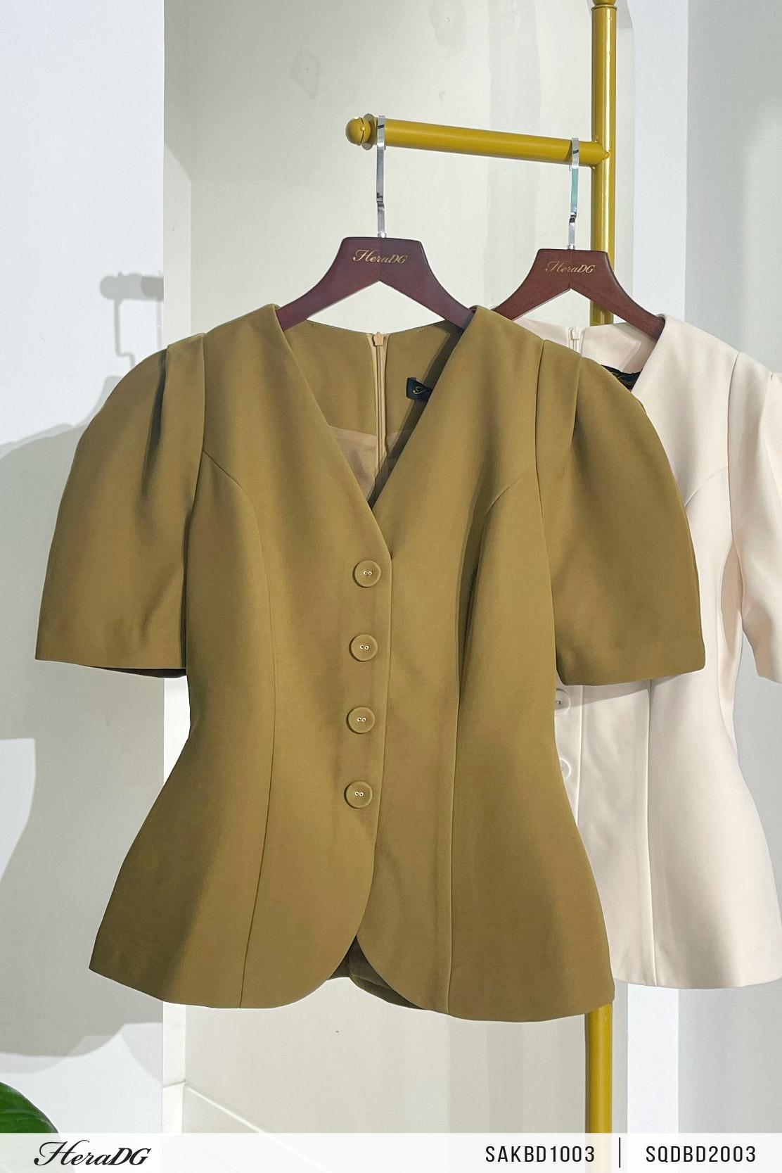 Áo kiểu peplum cổ tim