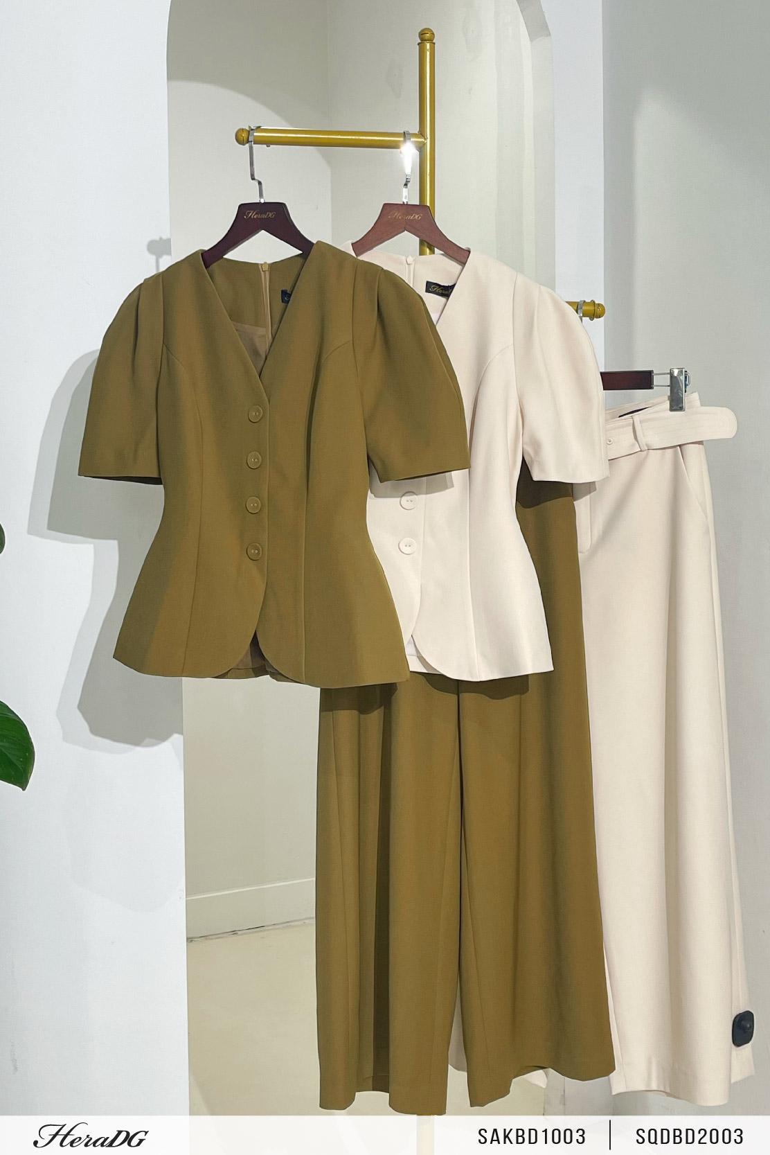 Áo kiểu peplum cổ tim
