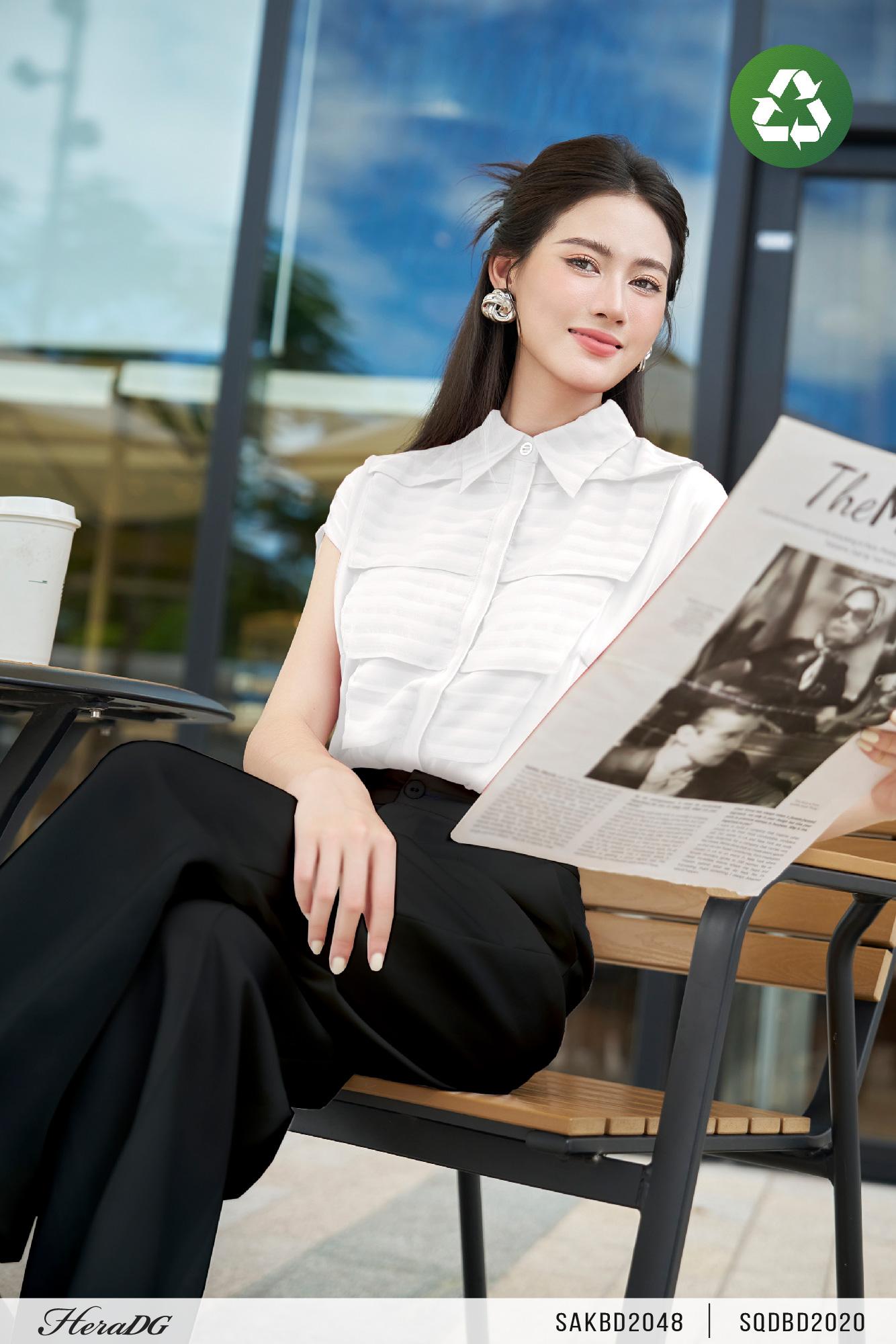 Áo kiểu xếp ly ngực