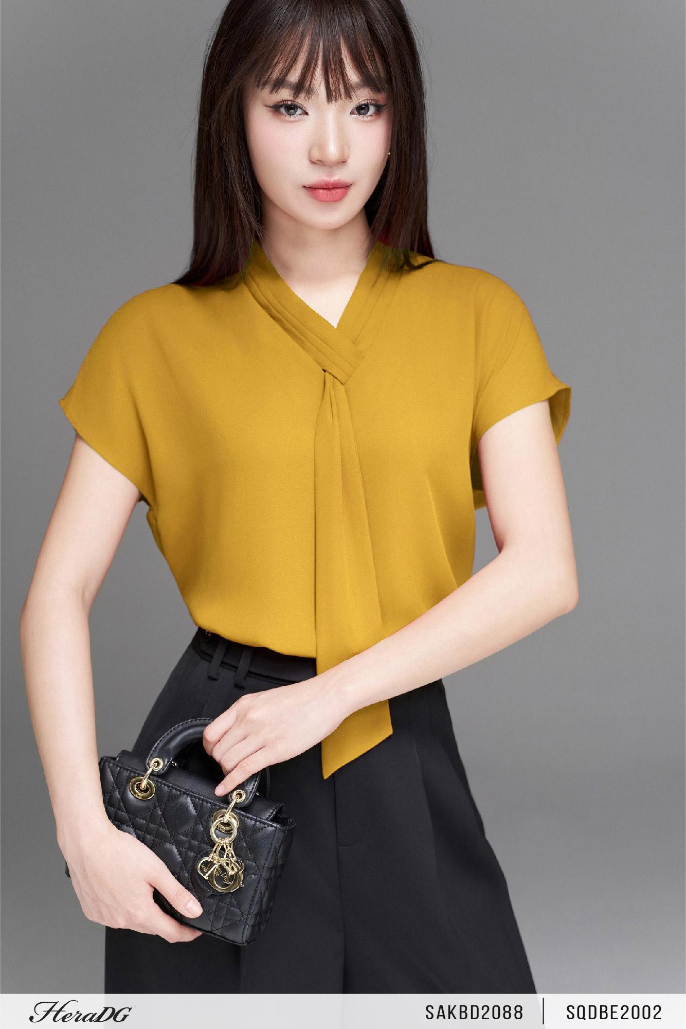 Áo kiểu vai chờm dáng suông