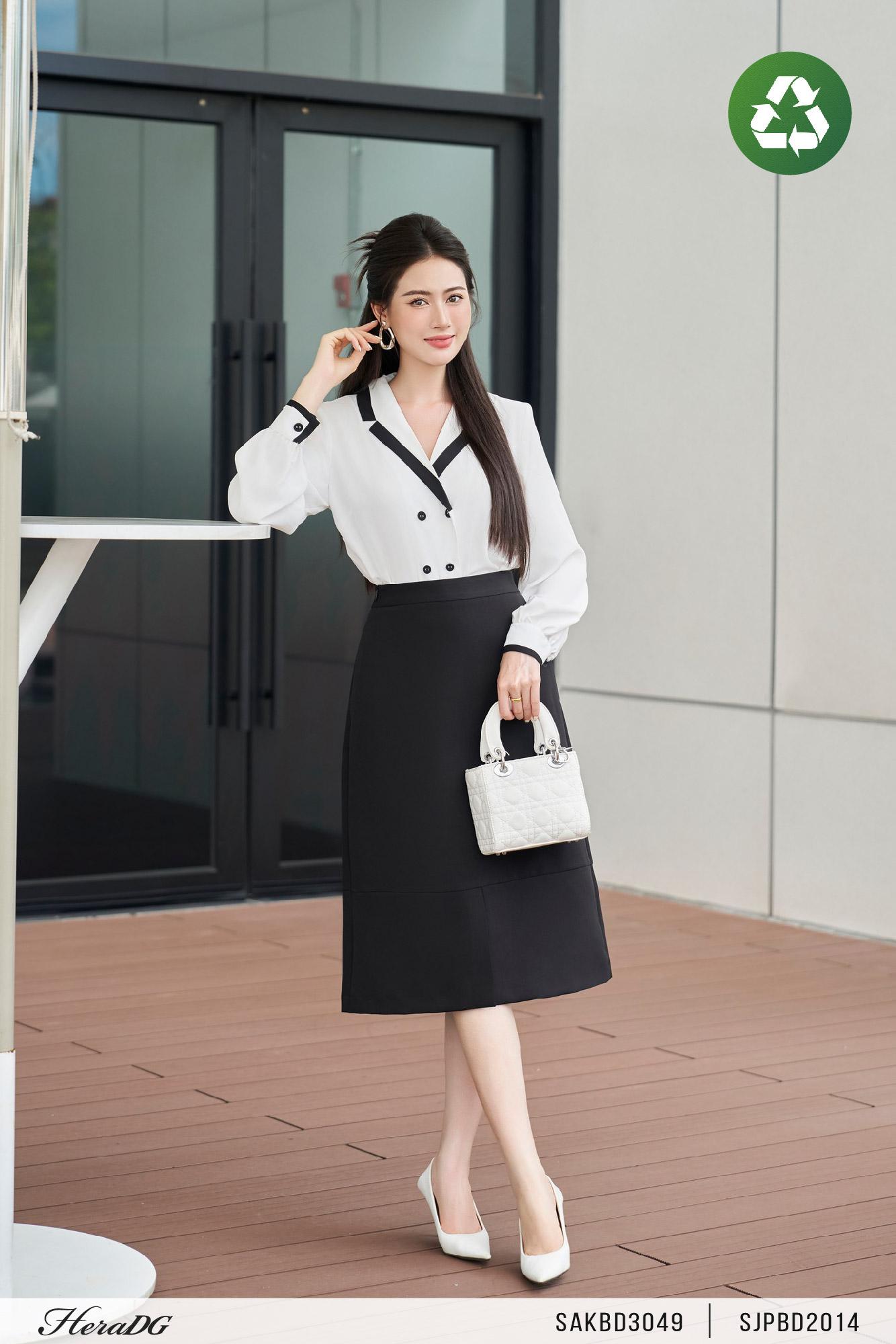 Áo kiểu cổ vest phối đen