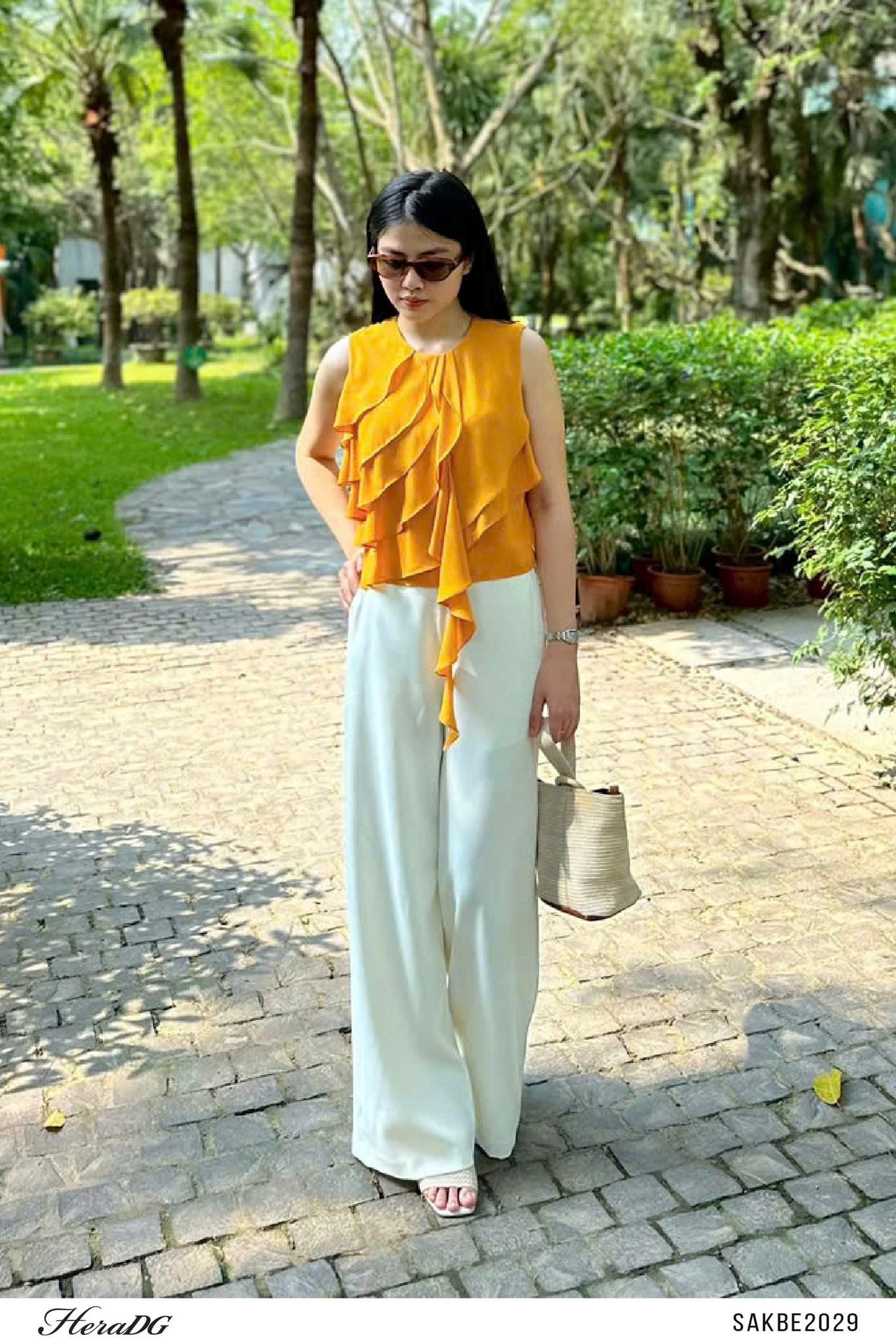Áo sát nách cổ bèo