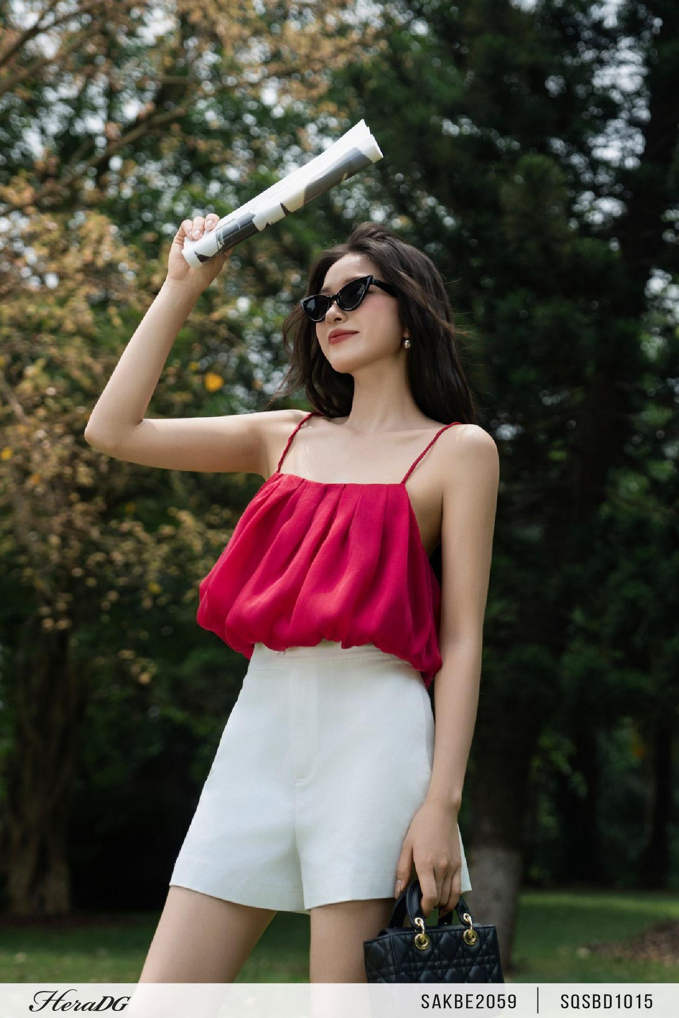 Áo 2 dây dáng ngắn, lưng sau rút dây