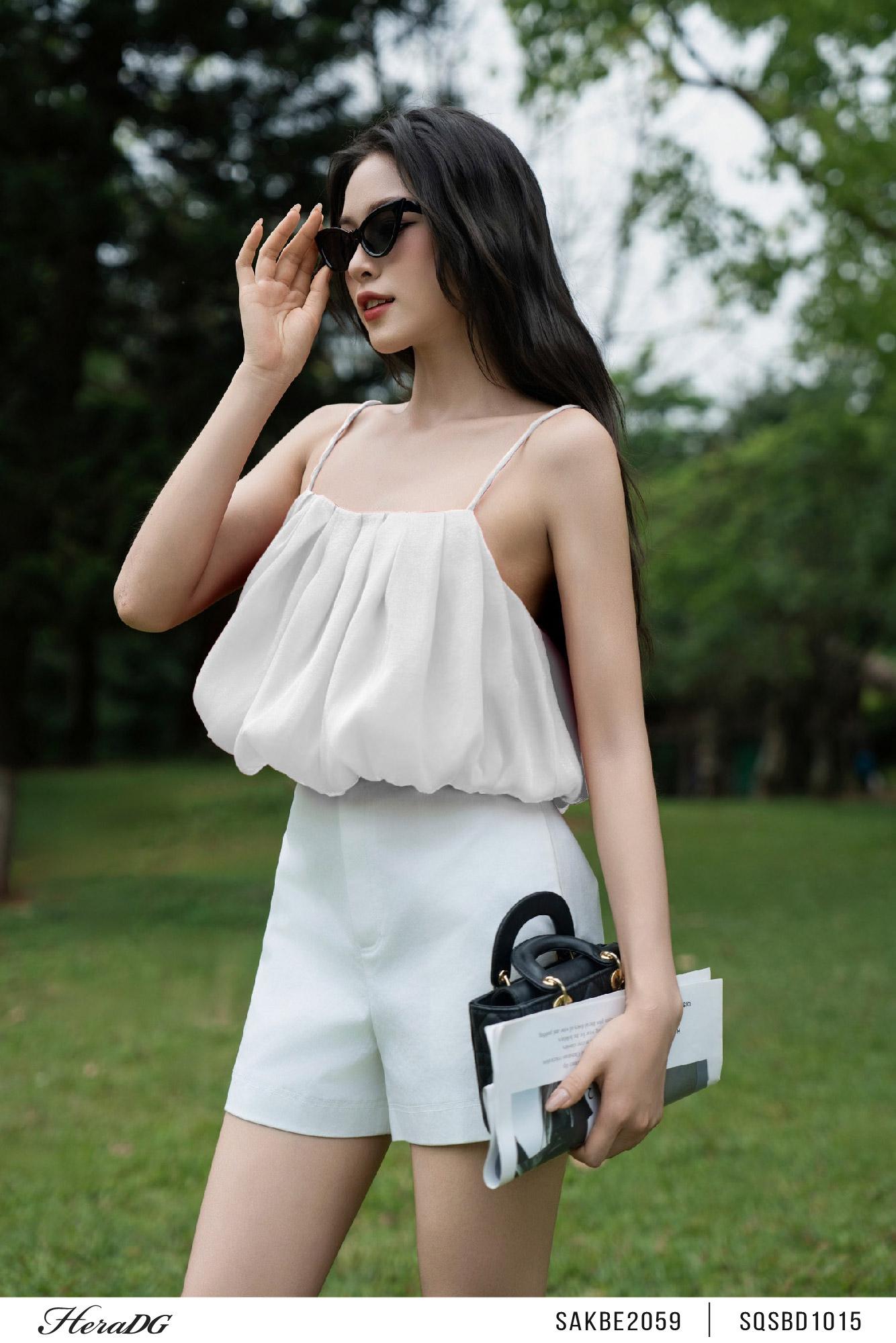 Áo 2 dây dáng ngắn, lưng sau rút dây