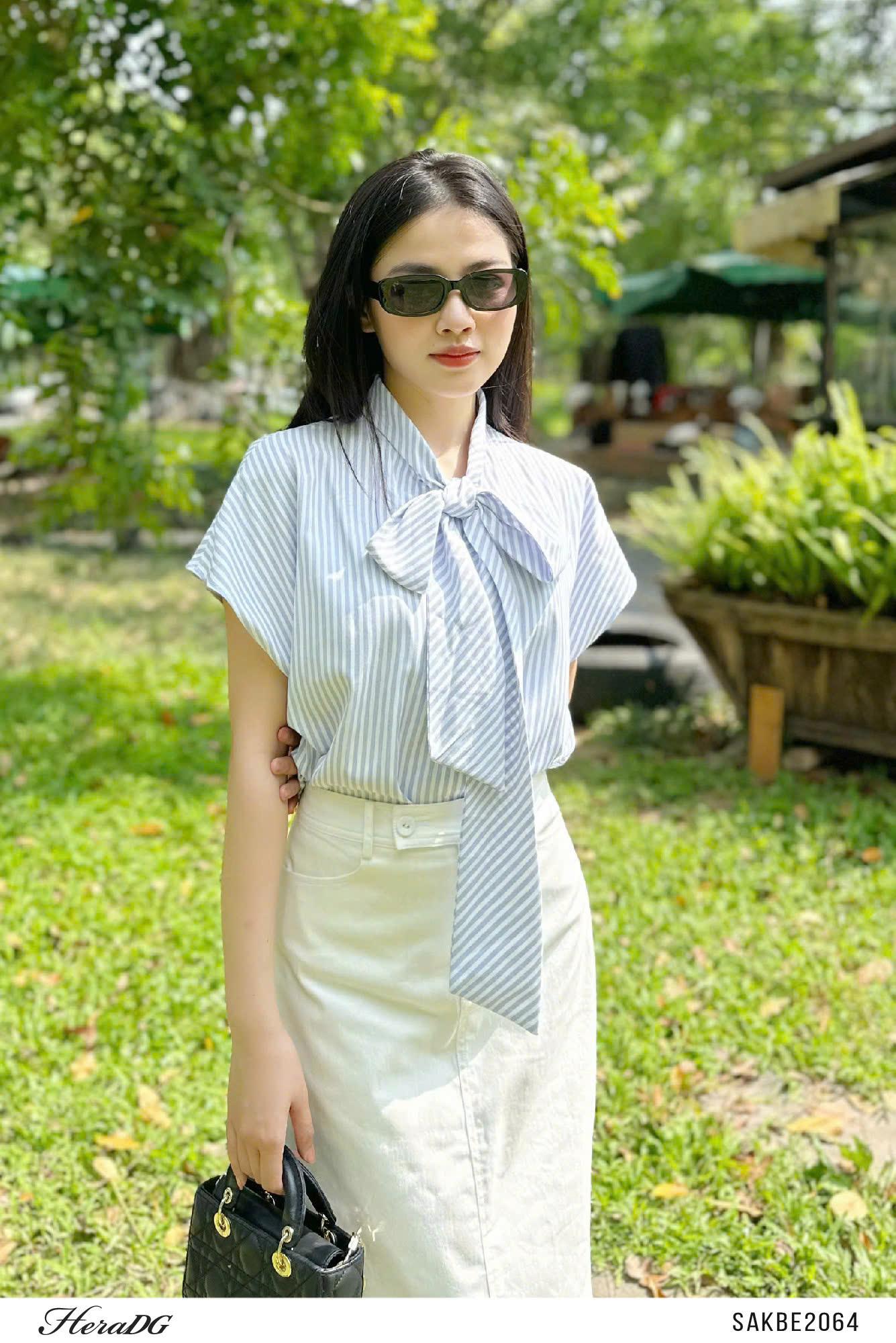 Áo kẻ cổ nơ tay liền