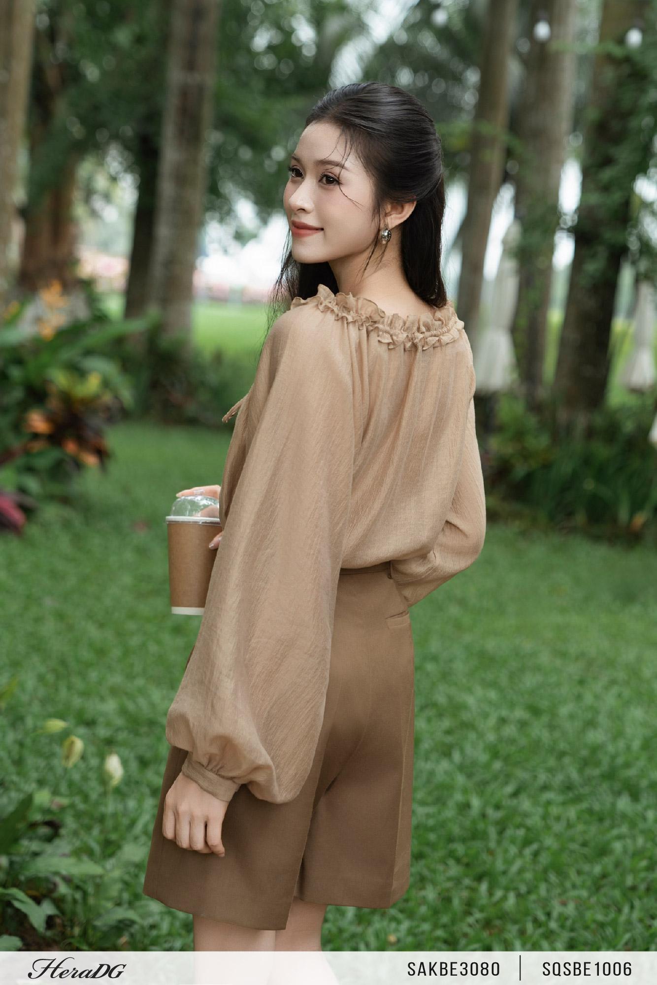 Áo kiểu cổ nhún bèo