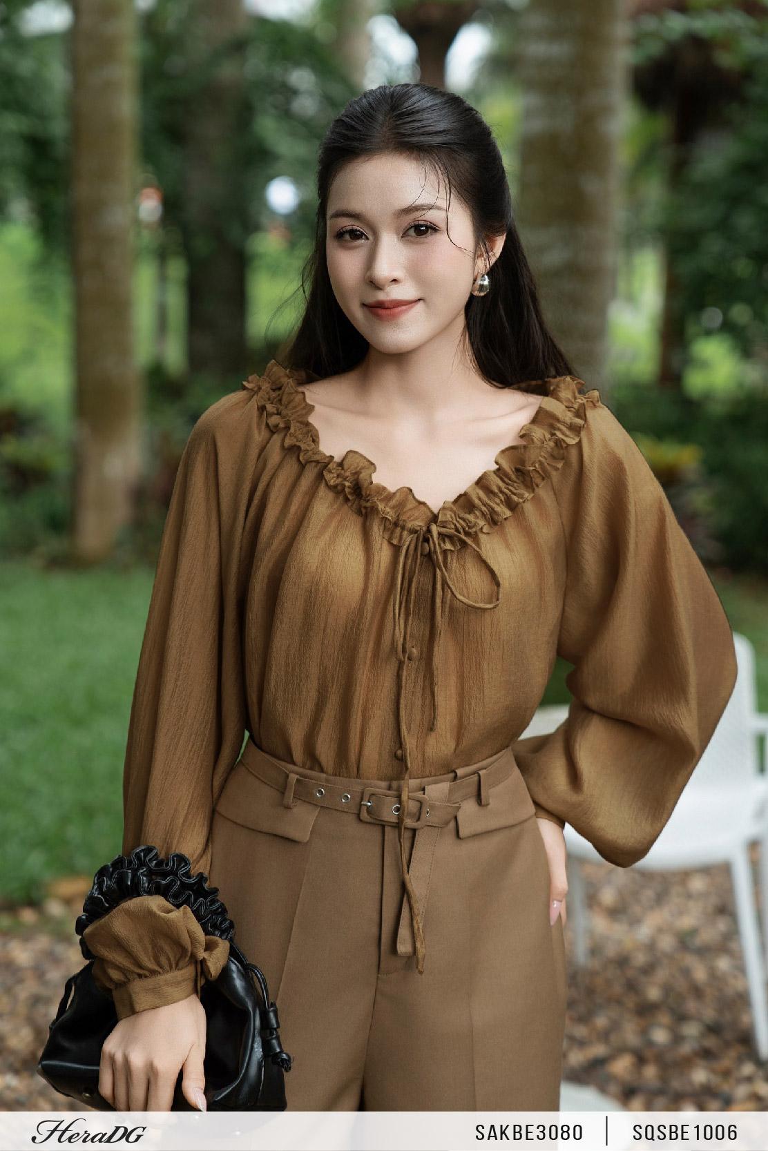 Áo kiểu cổ nhún bèo