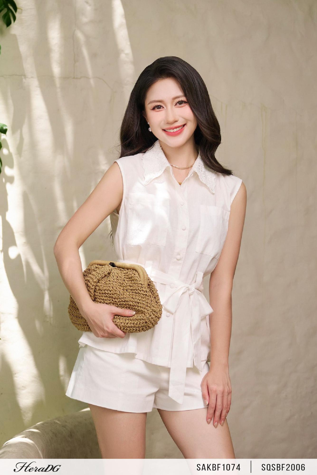 Áo sơ mi cổ ren