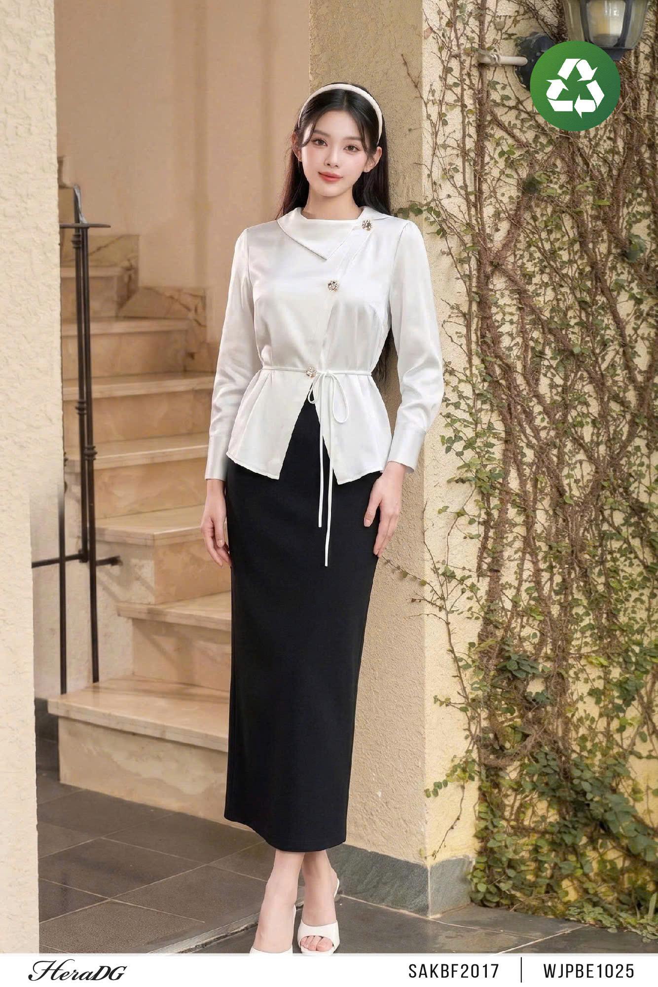 Áo kiểu cổ lệch, nẹp chéo