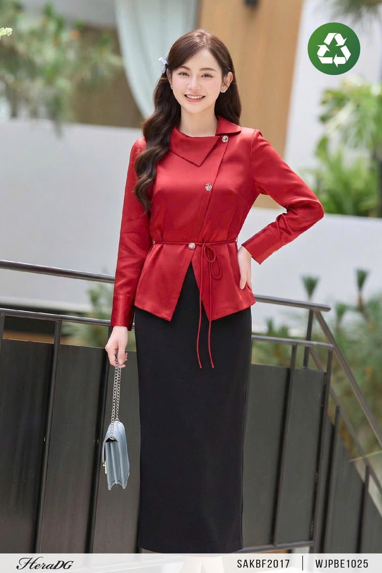 Áo kiểu cổ lệch, nẹp chéo