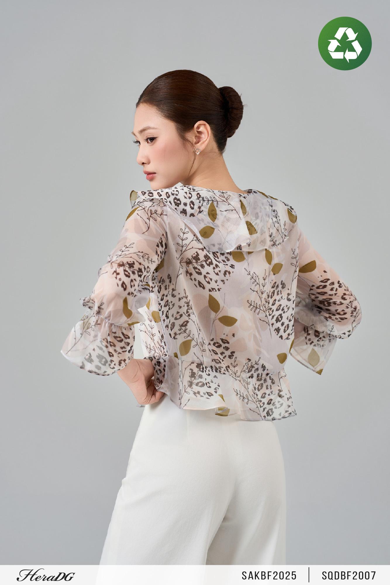 Áo kiểu cổ bèo thắt nơ