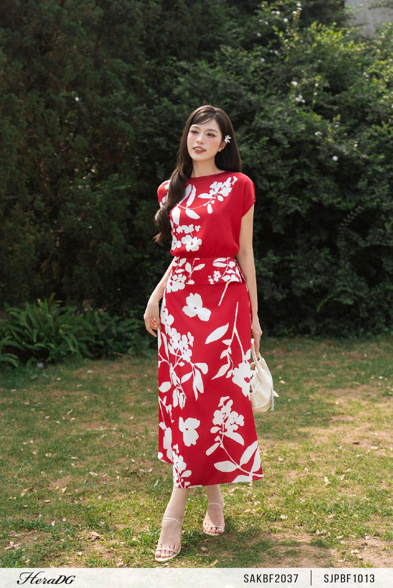 Áo họa tiết tay dơi