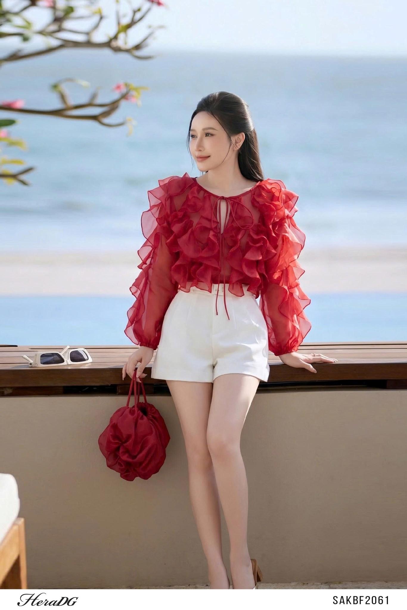Áo kiểu bèo rủ dọc thân
