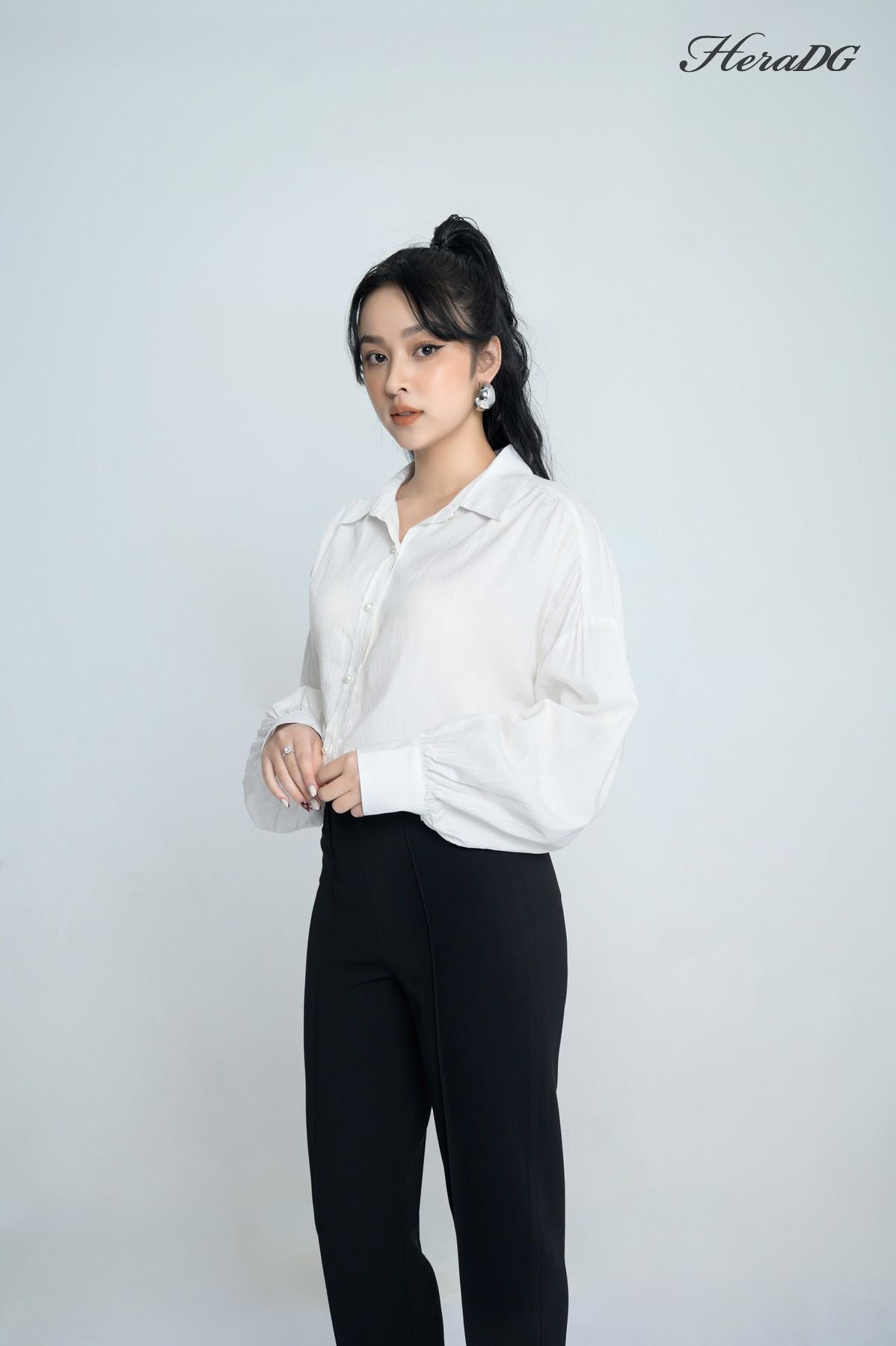 Áo suông vai liền cổ đức
