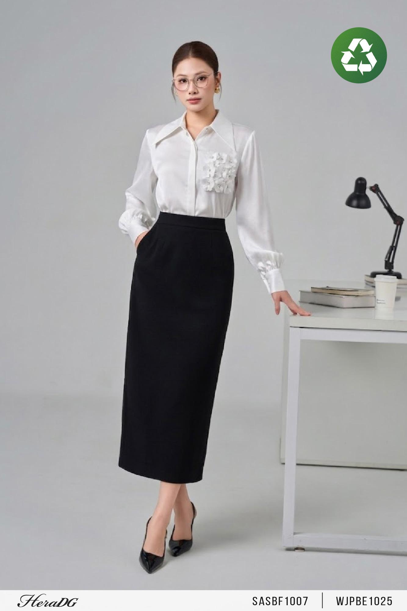 Áo sơ mi cổ đức, túi đính hoa